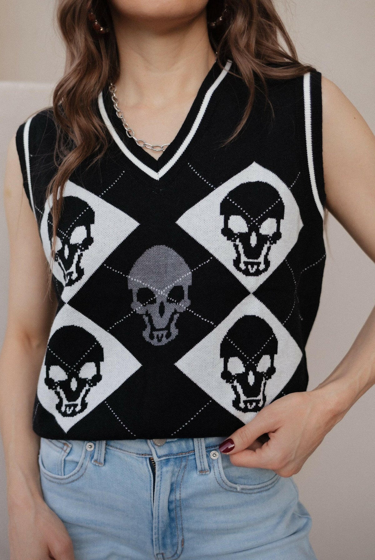 Skull Contrast V-Neck Sweater Vest-Tops-Krush Kandy, Women's Online Fashion Boutique Located in Phoenix, Arizona (Scottsdale Area)