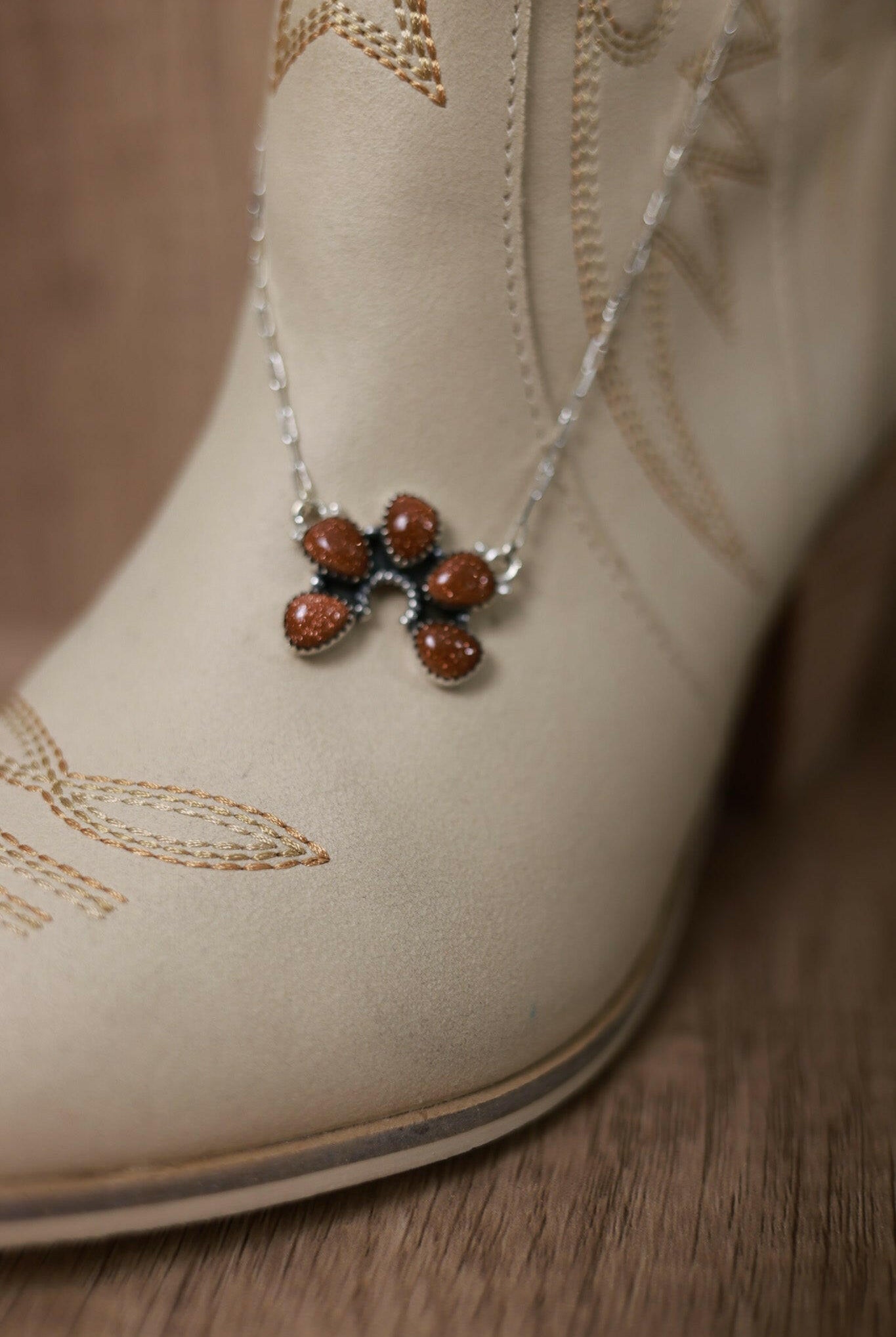 Little Horseshoe Stone Necklace-Chain Necklaces-Krush Kandy, Women's Online Fashion Boutique Located in Phoenix, Arizona (Scottsdale Area)