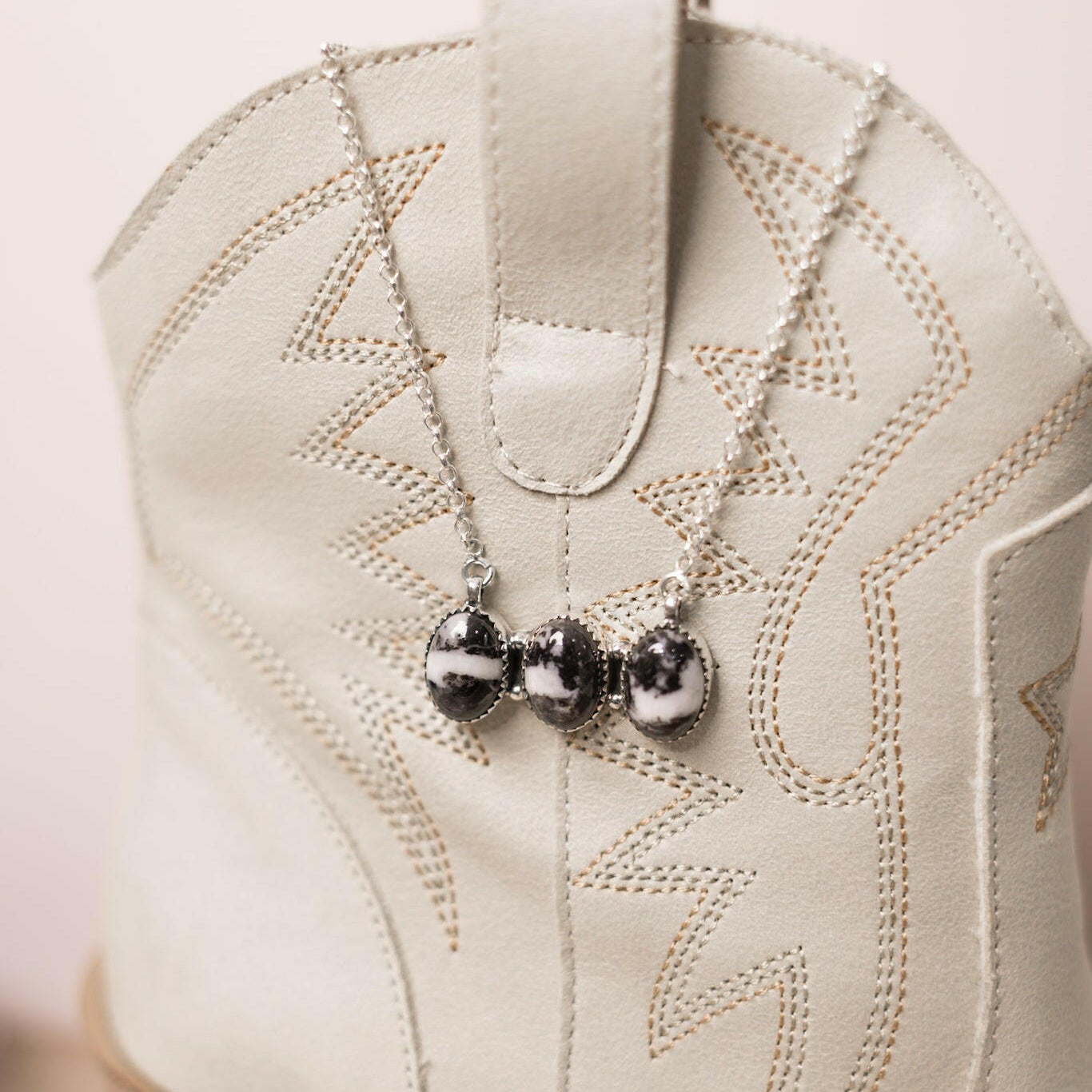 Three Stone Oval Bar Necklace-Bar Necklaces-Krush Kandy, Women's Online Fashion Boutique Located in Phoenix, Arizona (Scottsdale Area)