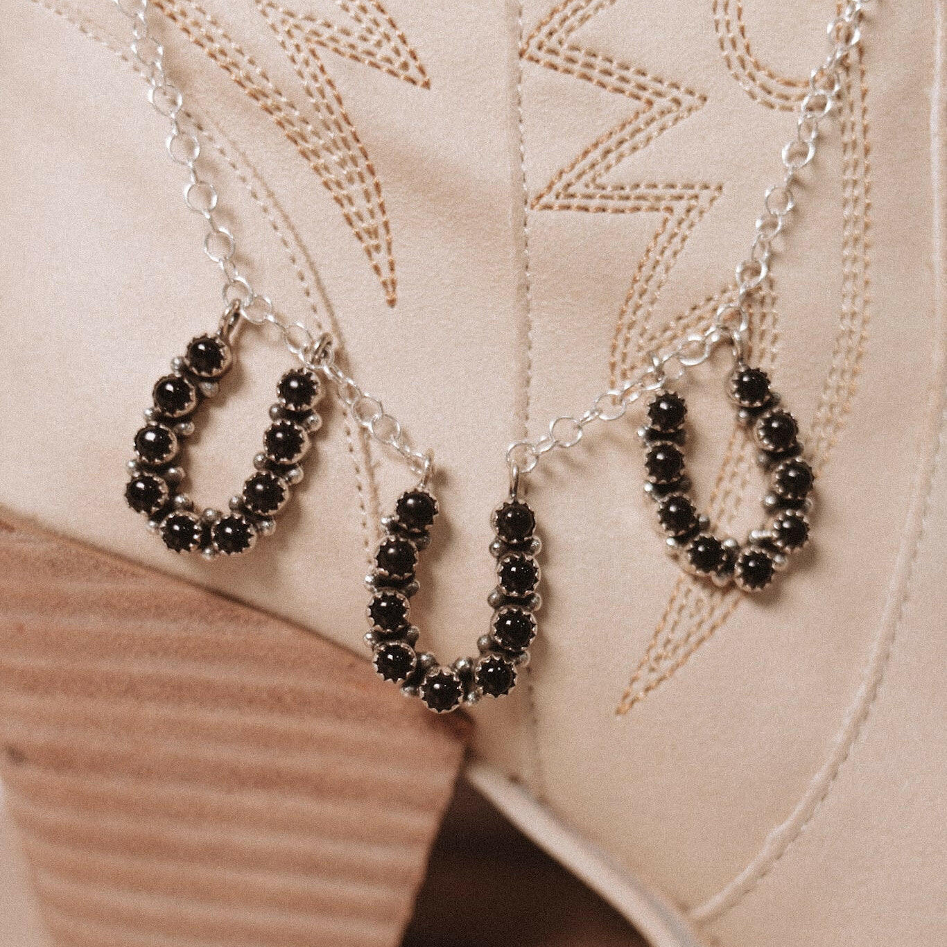 Horseshoe Trio Stone Necklaces-Chain Necklaces-Krush Kandy, Women's Online Fashion Boutique Located in Phoenix, Arizona (Scottsdale Area)