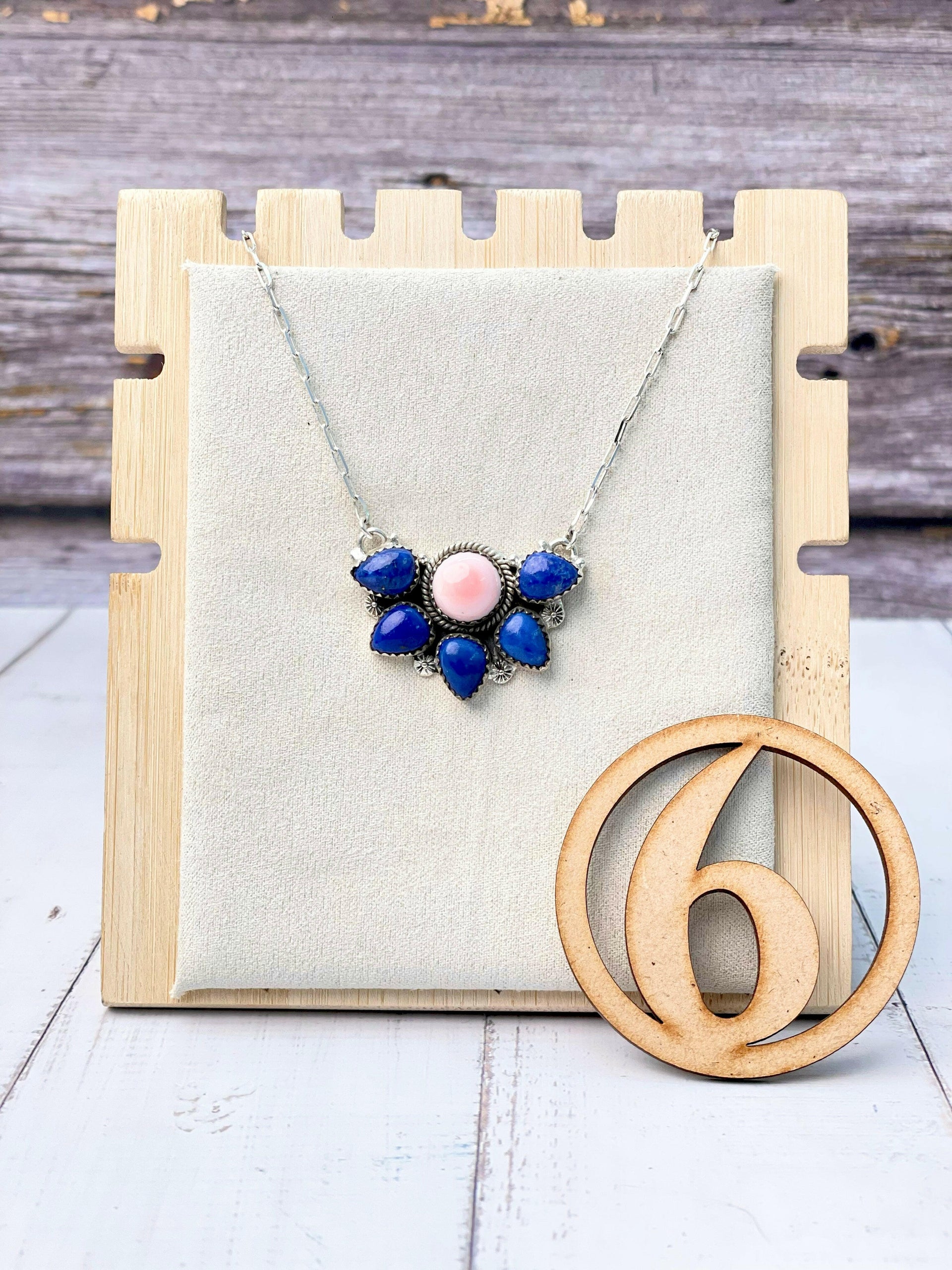 Half Queen Conch Flower Chain Pendants-Necklaces-Krush Kandy, Women's Online Fashion Boutique Located in Phoenix, Arizona (Scottsdale Area)