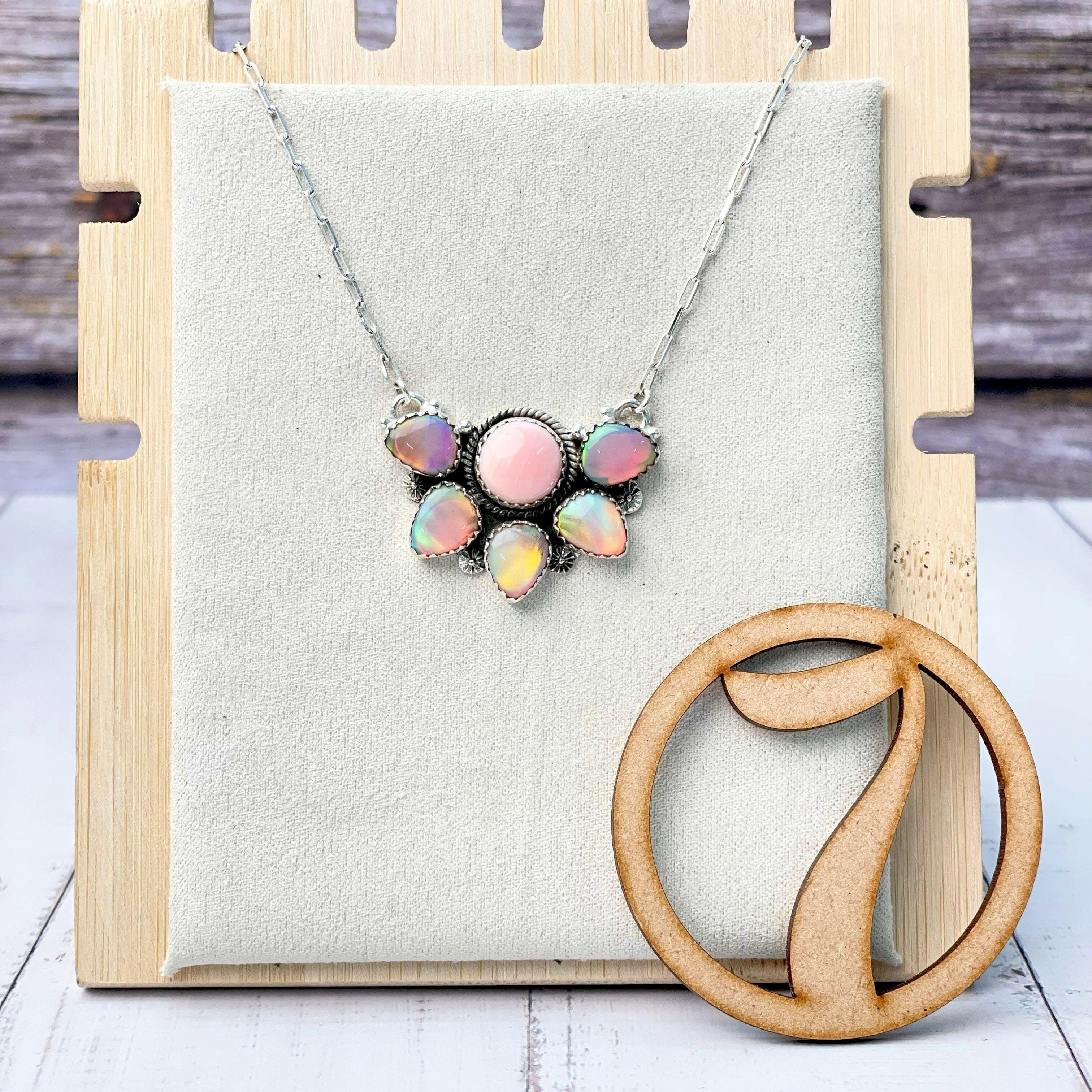 Half Queen Conch Flower Chain Pendants-Necklaces-Krush Kandy, Women's Online Fashion Boutique Located in Phoenix, Arizona (Scottsdale Area)