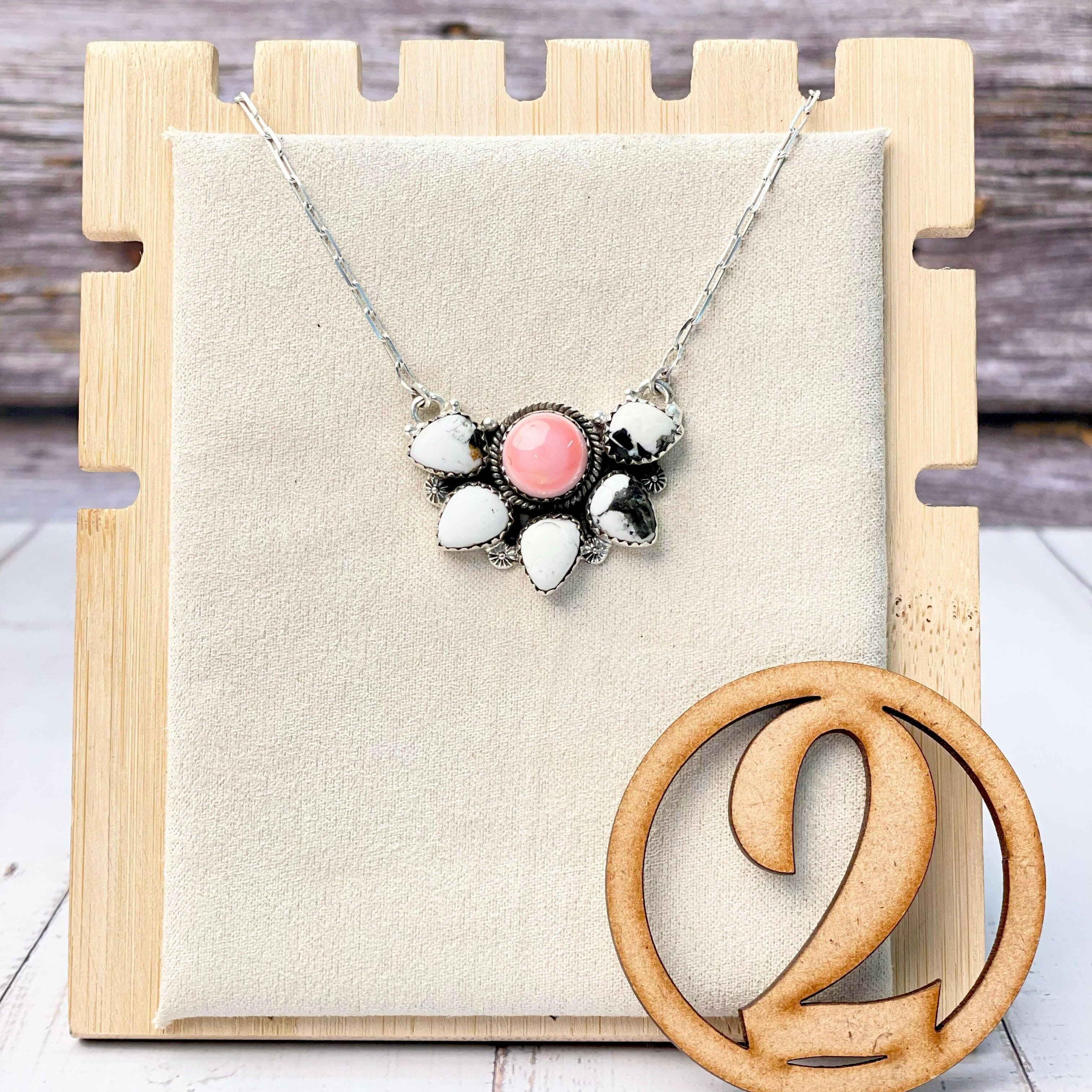 Half Queen Conch Flower Chain Pendants-Necklaces-Krush Kandy, Women's Online Fashion Boutique Located in Phoenix, Arizona (Scottsdale Area)