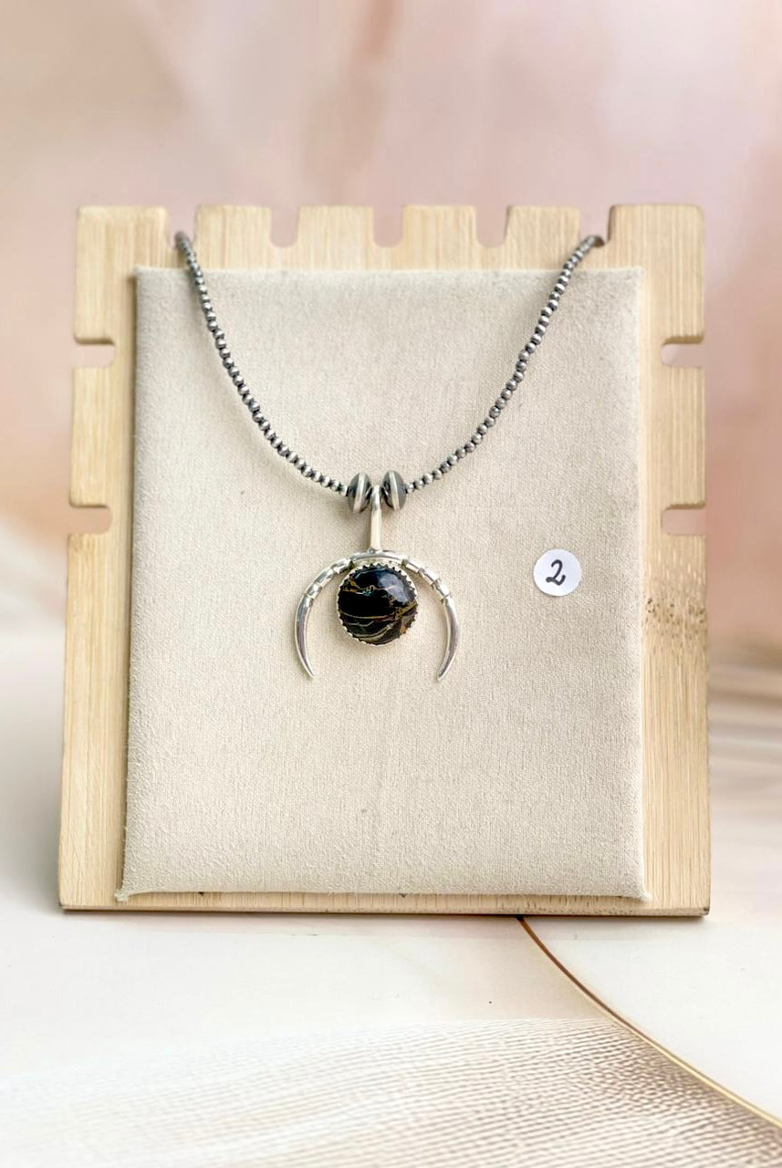 Desert Pearl Dainty Horseshoe Necklaces-Necklaces-Krush Kandy, Women's Online Fashion Boutique Located in Phoenix, Arizona (Scottsdale Area)