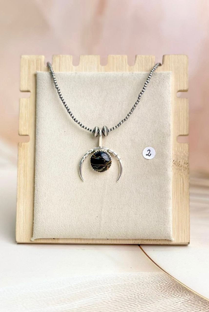 Desert Pearl Dainty Horseshoe Necklaces-Necklaces-Krush Kandy, Women's Online Fashion Boutique Located in Phoenix, Arizona (Scottsdale Area)