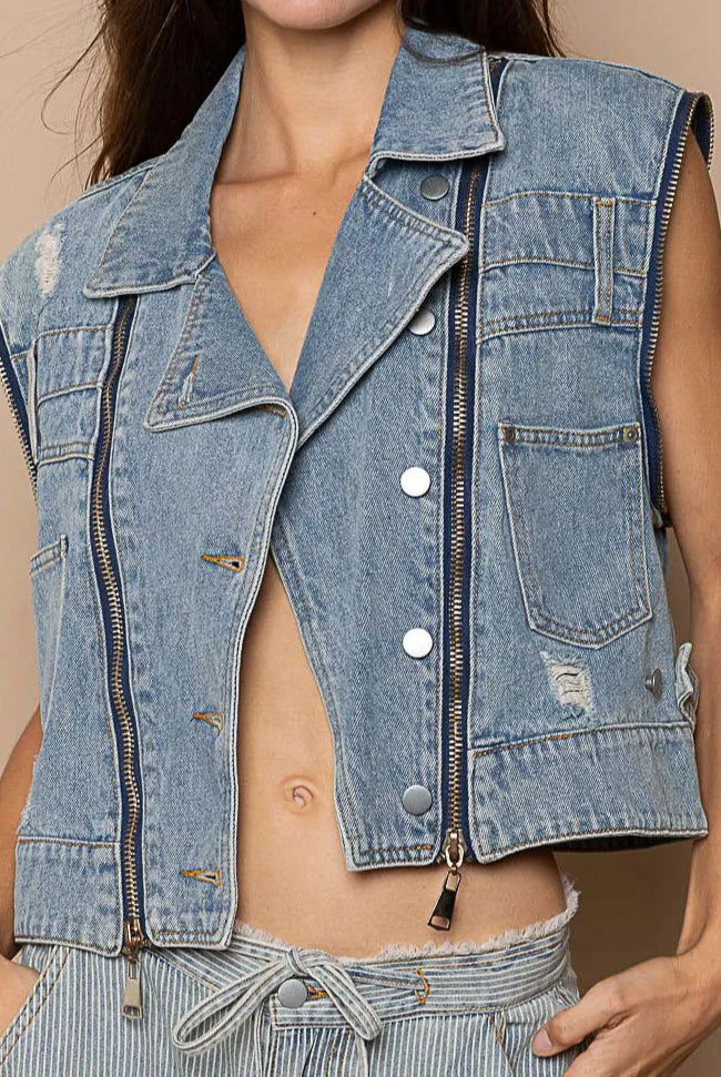 POL Cropped Denim Jacket with Functional Zipper Detail-Jacket-Krush Kandy, Women's Online Fashion Boutique Located in Phoenix, Arizona (Scottsdale Area)