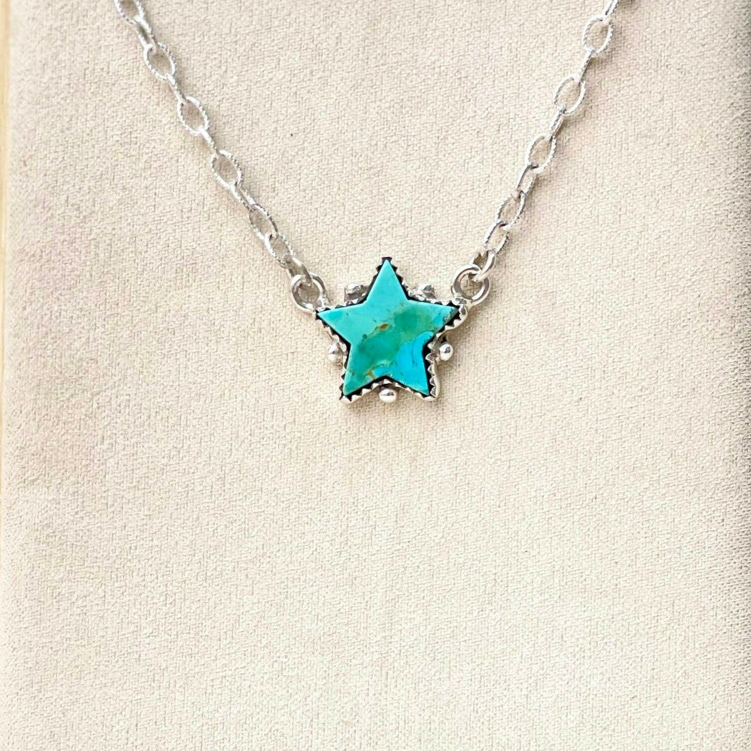 Canyon Stars Chunky Chain Necklace-Necklaces-Krush Kandy, Women's Online Fashion Boutique Located in Phoenix, Arizona (Scottsdale Area)