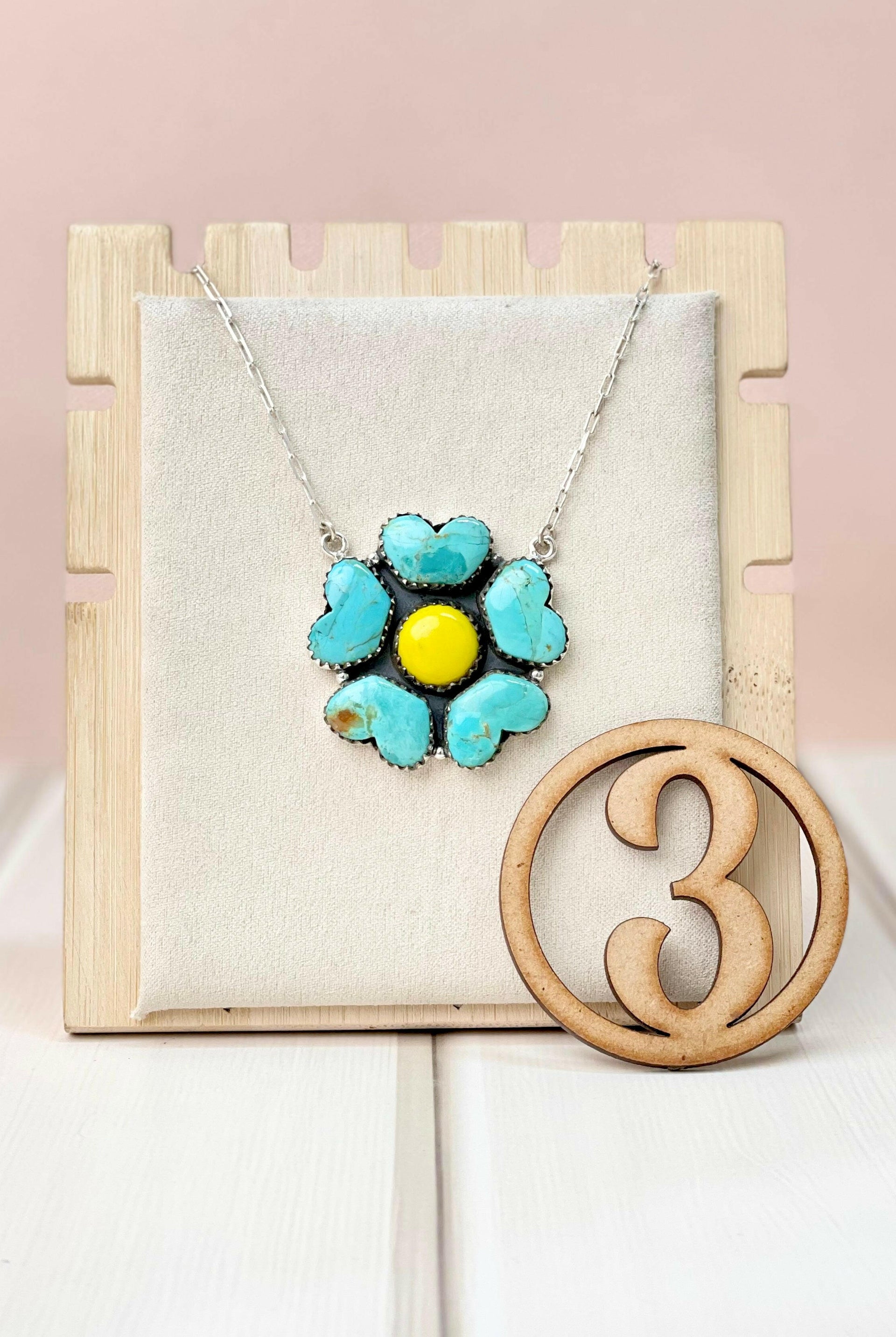 Rosarita Daisy Chain Pendants-Necklaces-Krush Kandy, Women's Online Fashion Boutique Located in Phoenix, Arizona (Scottsdale Area)