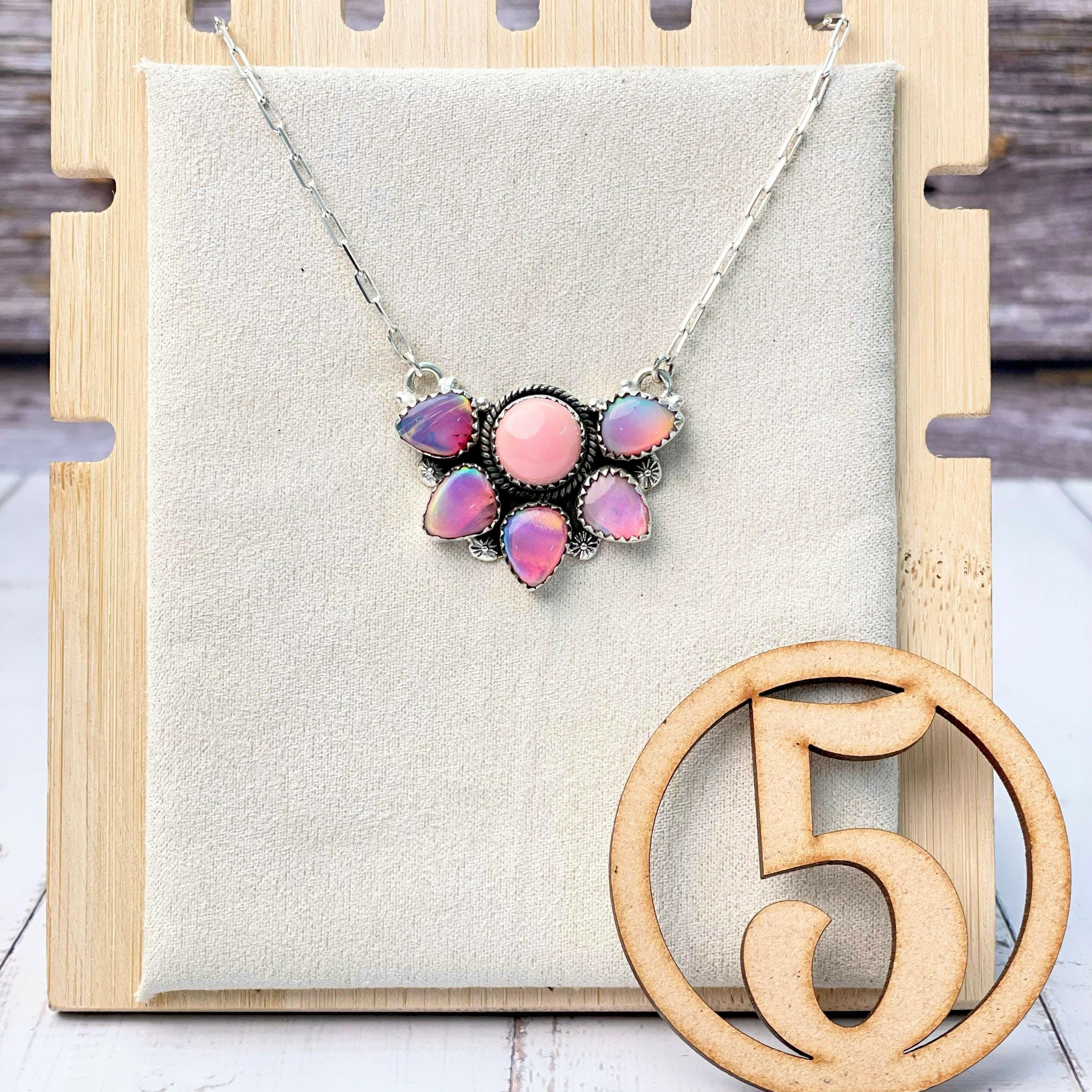 Half Queen Conch Flower Chain Pendants-Necklaces-Krush Kandy, Women's Online Fashion Boutique Located in Phoenix, Arizona (Scottsdale Area)