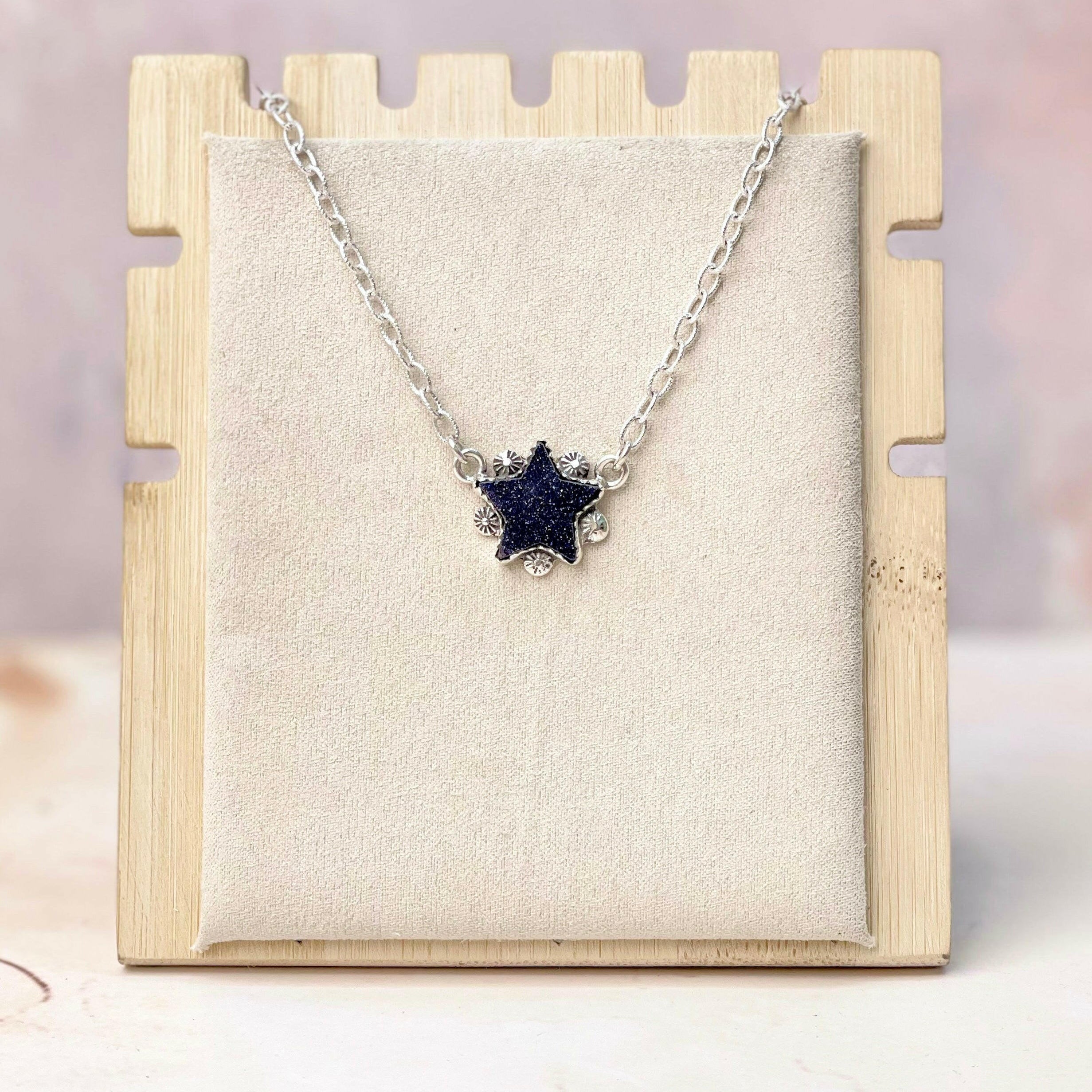 High Desert Stars Chunky Chain Necklace-Necklaces-Krush Kandy, Women's Online Fashion Boutique Located in Phoenix, Arizona (Scottsdale Area)