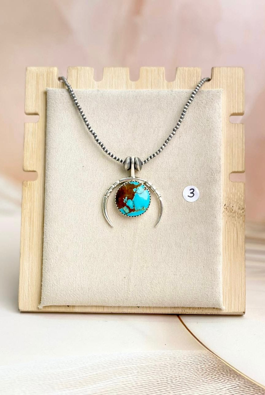 Desert Pearl Dainty Horseshoe Necklaces-Necklaces-Krush Kandy, Women's Online Fashion Boutique Located in Phoenix, Arizona (Scottsdale Area)