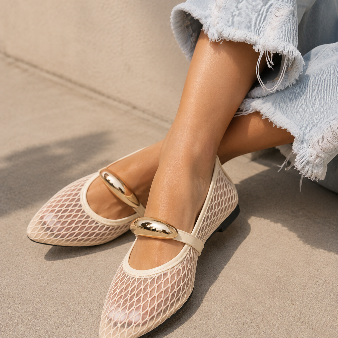Elegant Mesh Pointed Toe Mary Jane Flats
