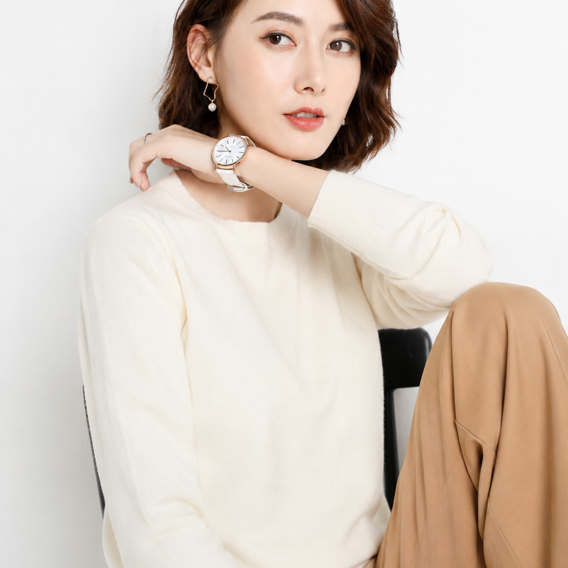 Everyday Luxe Fine Knit Pullover Sweater