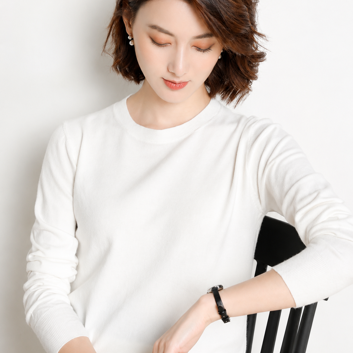 Everyday Luxe Fine Knit Pullover Sweater