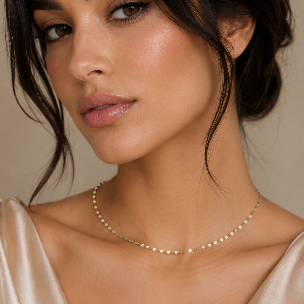 Golden Kiss Lip Chain Necklace
