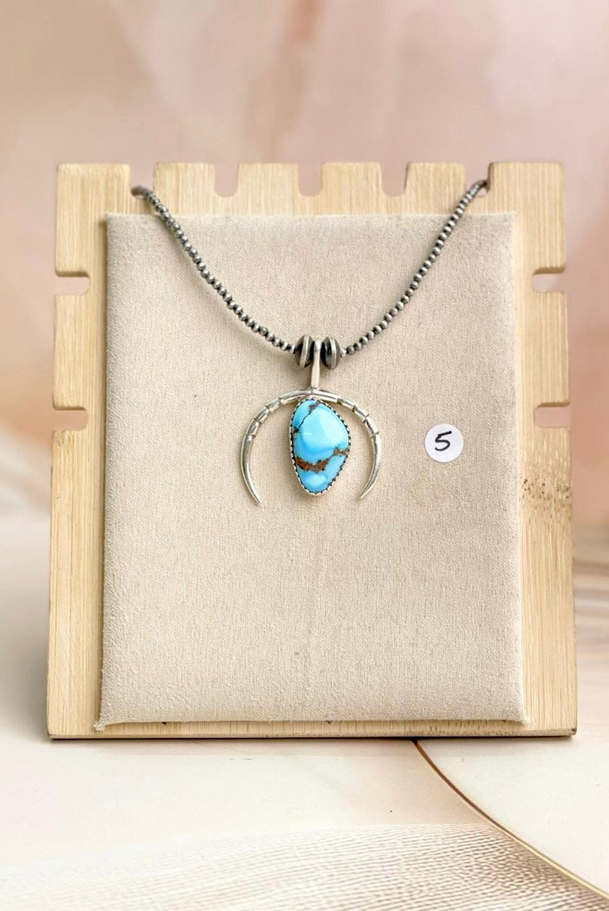Desert Pearl Dainty Horseshoe Necklaces-Necklaces-Krush Kandy, Women's Online Fashion Boutique Located in Phoenix, Arizona (Scottsdale Area)