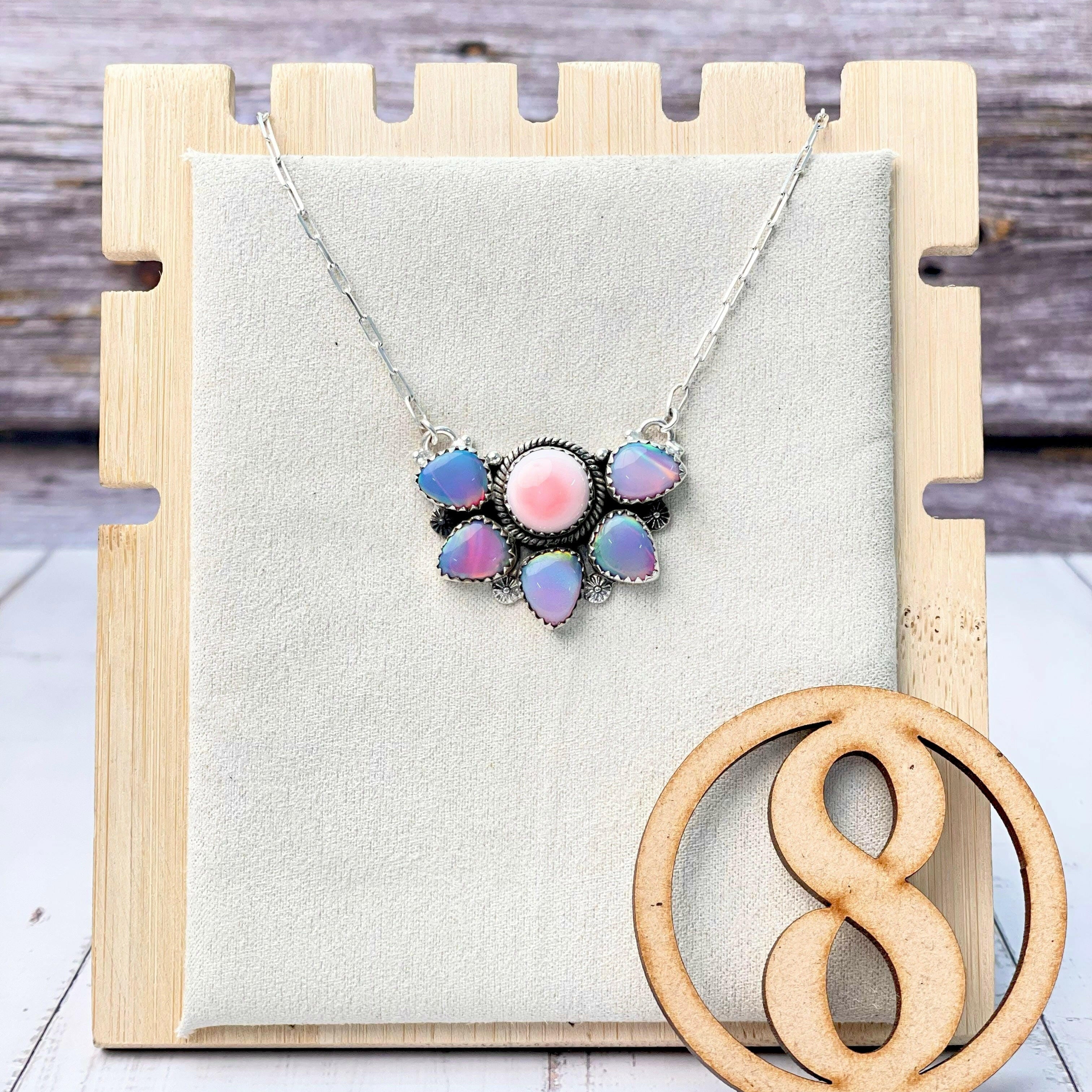 Half Queen Conch Flower Chain Pendants-Necklaces-Krush Kandy, Women's Online Fashion Boutique Located in Phoenix, Arizona (Scottsdale Area)