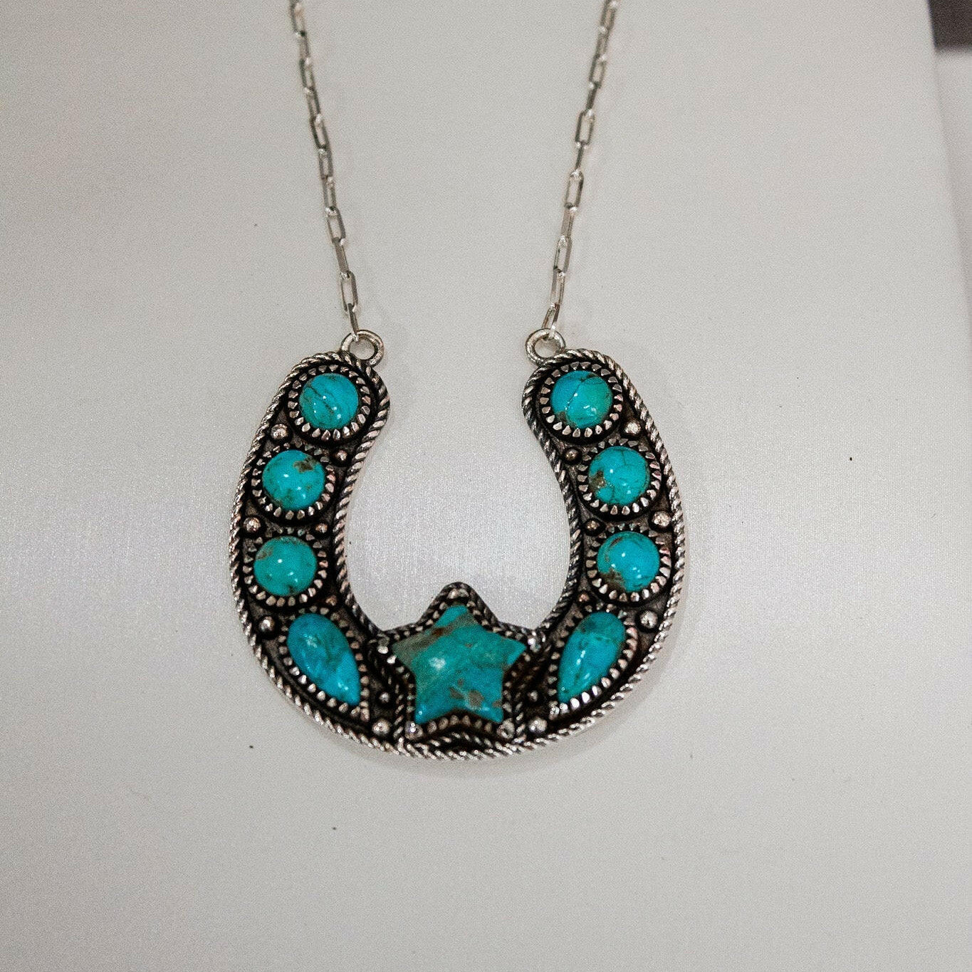 Desert Daze Horseshoe Necklace-Chain Necklaces-Krush Kandy, Women's Online Fashion Boutique Located in Phoenix, Arizona (Scottsdale Area)