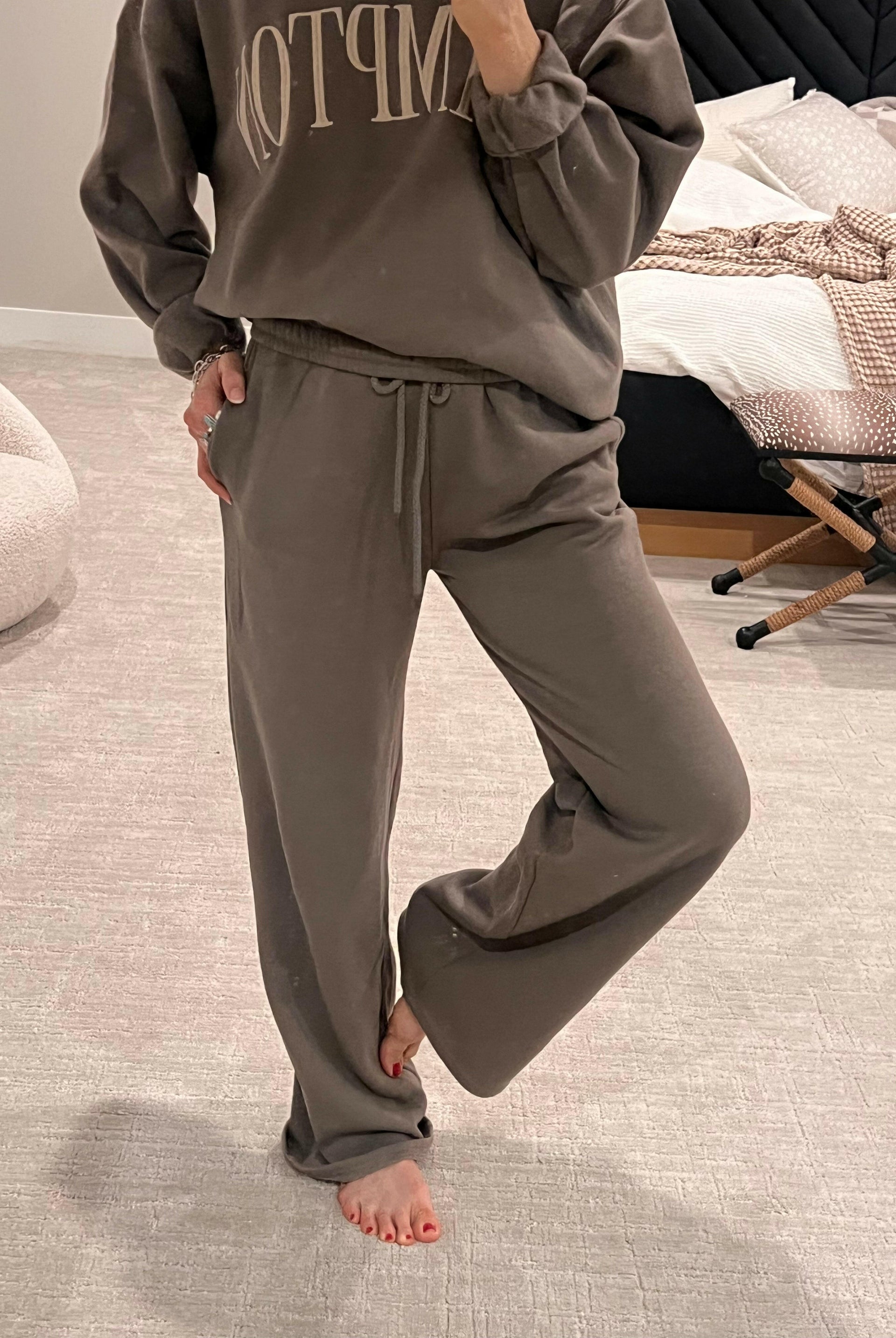 Fleece Straight Leg Joggers-Joggers-Krush Kandy, Women's Online Fashion Boutique Located in Phoenix, Arizona (Scottsdale Area)