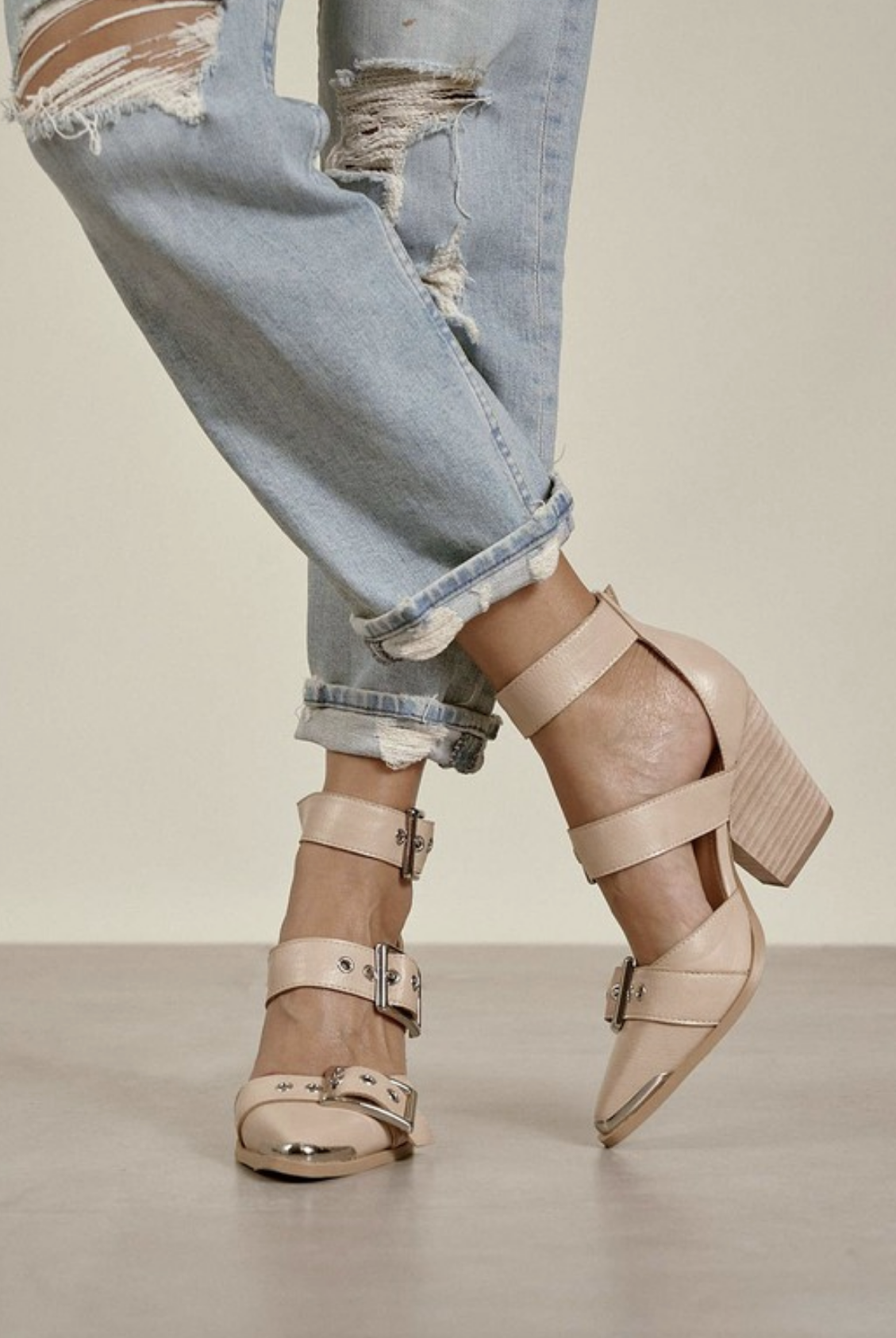 Hendrix Strappy Buckle Sandal-Sandals-Krush Kandy, Women's Online Fashion Boutique Located in Phoenix, Arizona (Scottsdale Area)