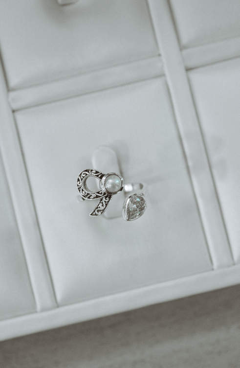 Unraveling Bow Ring-Cluster Rings-Krush Kandy, Women's Online Fashion Boutique Located in Phoenix, Arizona (Scottsdale Area)