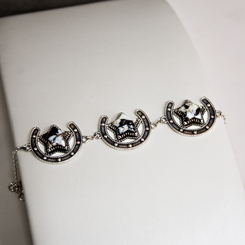 Triple Threat Horseshoe Bracelet-Chain Bracelets-Krush Kandy, Women's Online Fashion Boutique Located in Phoenix, Arizona (Scottsdale Area)