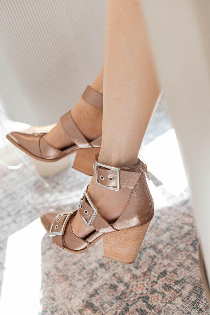 Hendrix Strappy Buckle Sandal-Sandals-Krush Kandy, Women's Online Fashion Boutique Located in Phoenix, Arizona (Scottsdale Area)