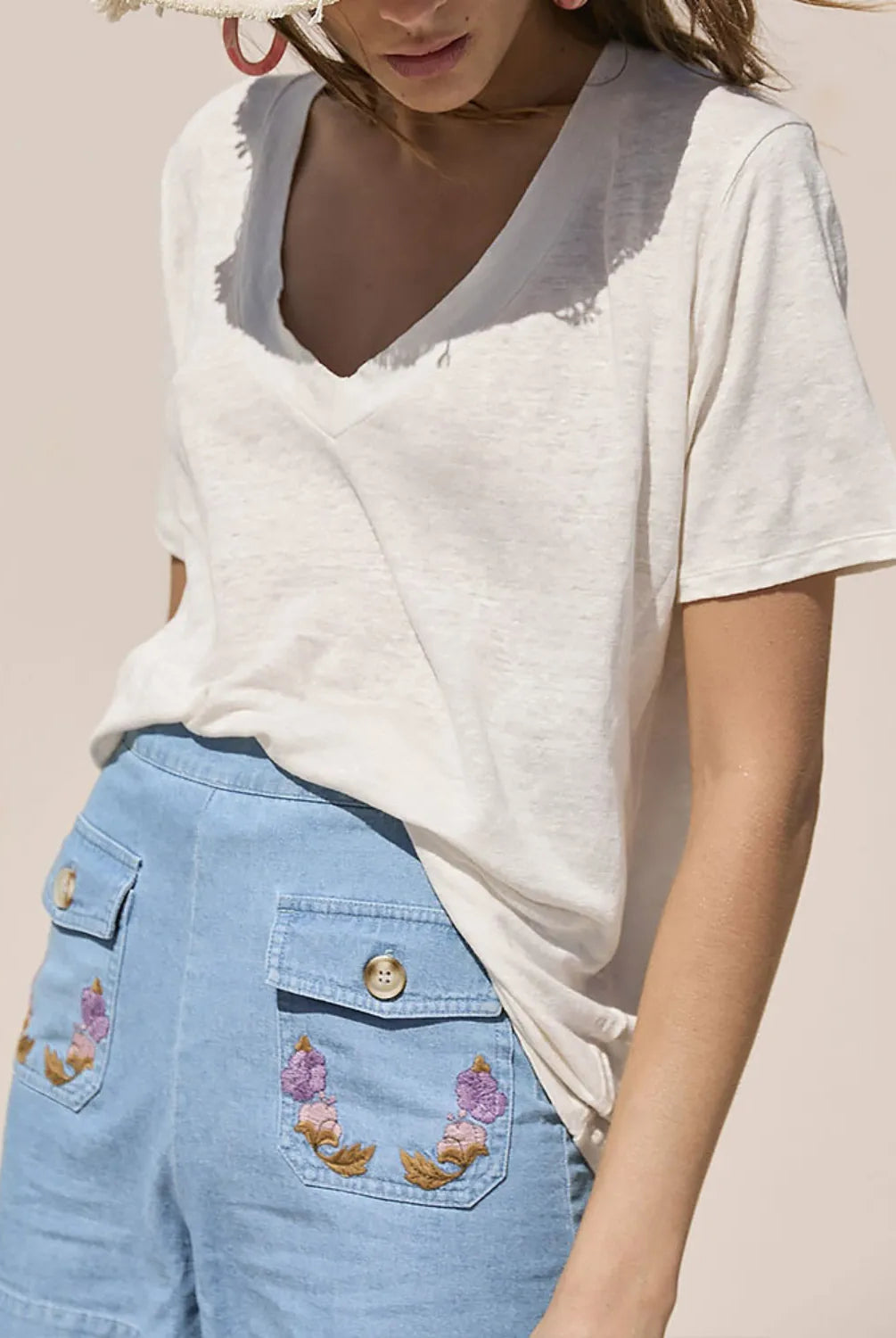 Essential V-Neck Basic Tee-Krush Kandy, Women's Online Fashion Boutique Located in Phoenix, Arizona (Scottsdale Area)