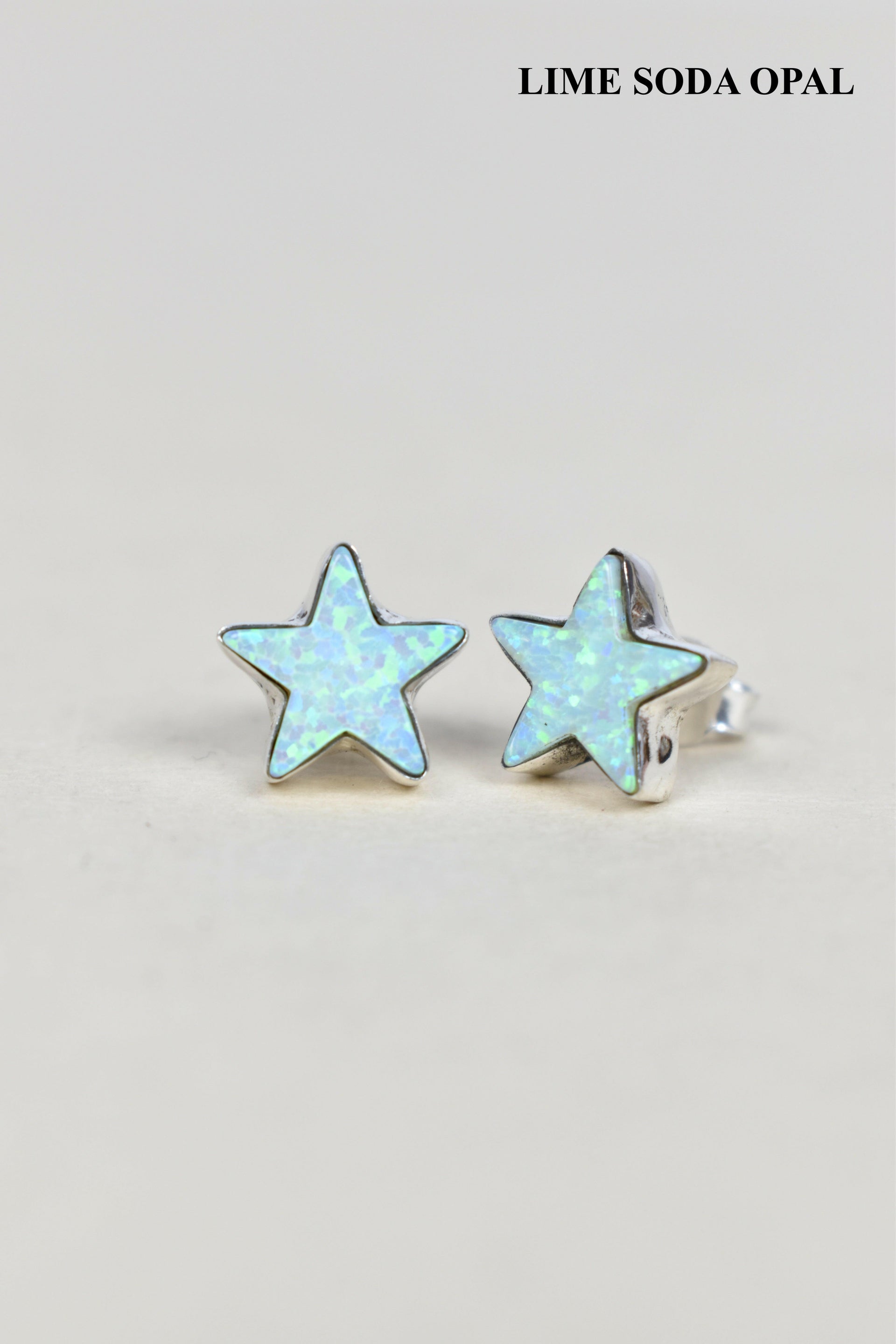 Shine Single Stone Star Stud Earring-Stud Earrings-Krush Kandy, Women's Online Fashion Boutique Located in Phoenix, Arizona (Scottsdale Area)