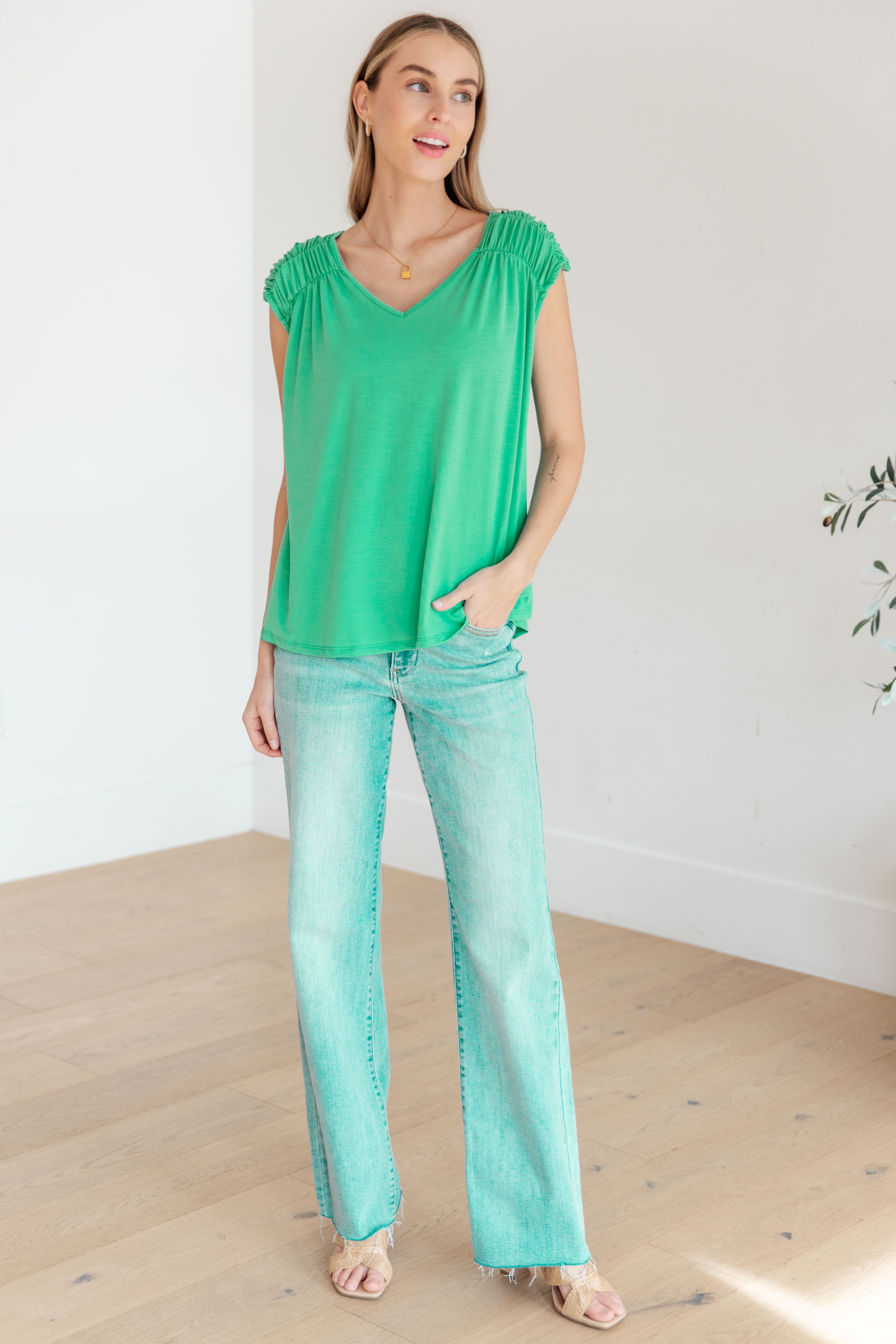 Ruched Cap Sleeve Top in Emerald-Short Sleeve Tops-Krush Kandy, Women's Online Fashion Boutique Located in Phoenix, Arizona (Scottsdale Area)