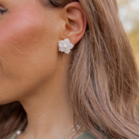 White Shell Flora Stud Earrings