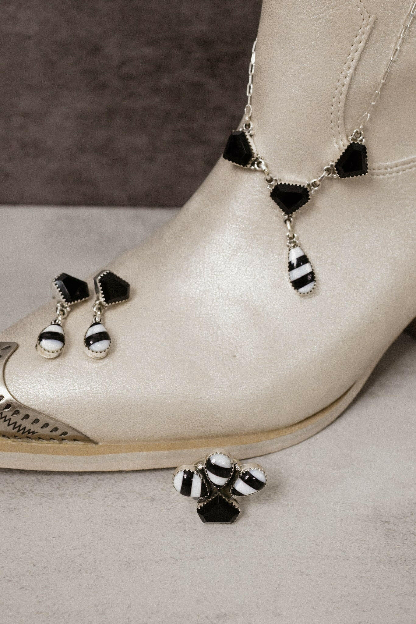 Lydia's Stripe Stone Set-Chain Necklaces-Krush Kandy, Women's Online Fashion Boutique Located in Phoenix, Arizona (Scottsdale Area)