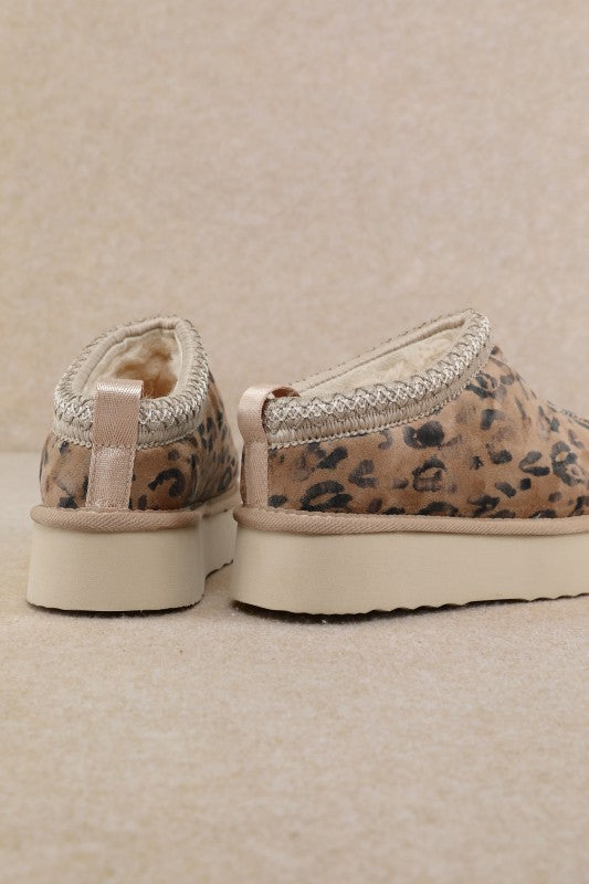 Tazz - Cozy Fur-lined Platform Slipper Boots-Shoes-Krush Kandy, Women's Online Fashion Boutique Located in Phoenix, Arizona (Scottsdale Area)