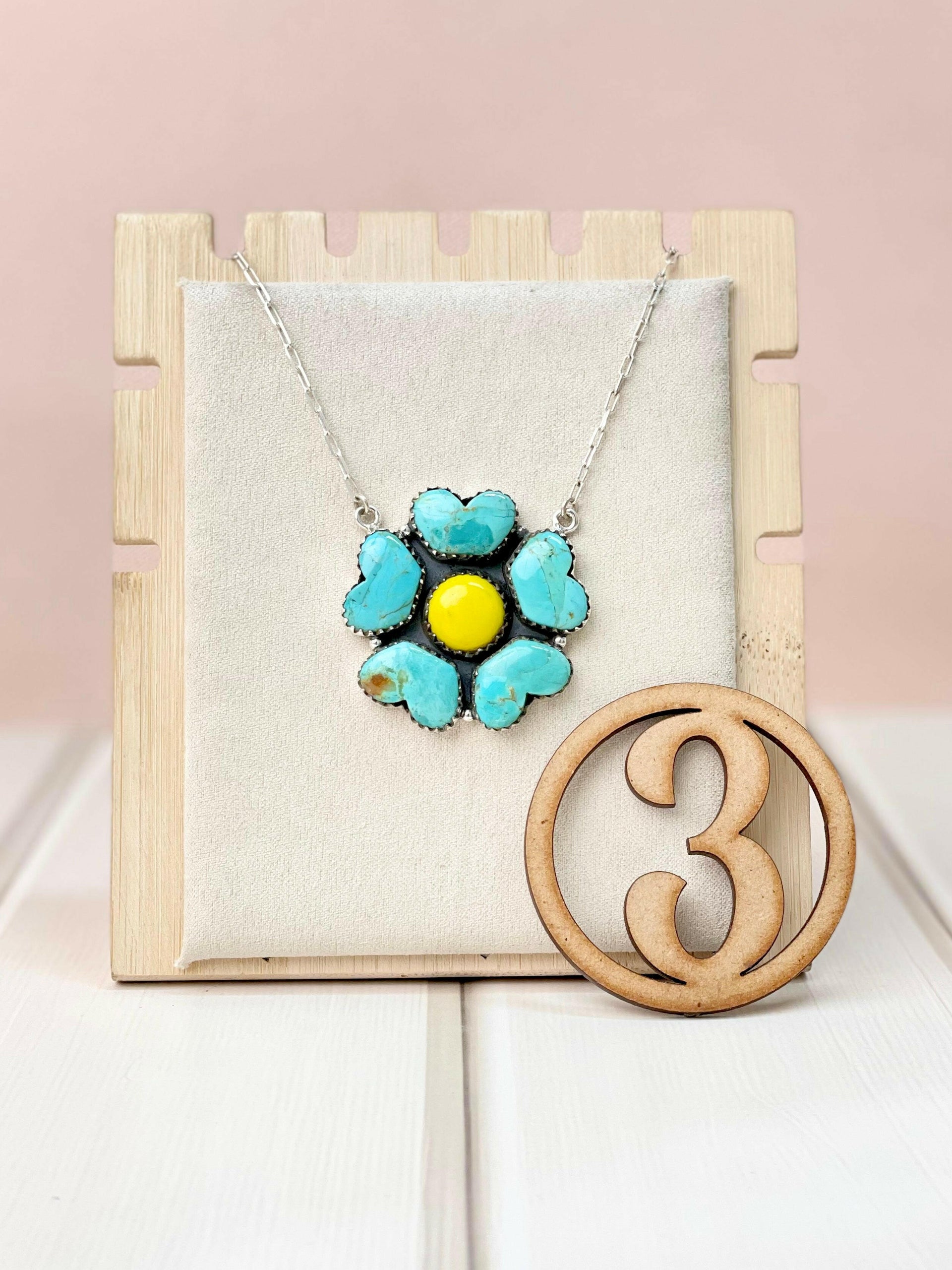 Rosarita Daisy Chain Pendants-Necklaces-Krush Kandy, Women's Online Fashion Boutique Located in Phoenix, Arizona (Scottsdale Area)