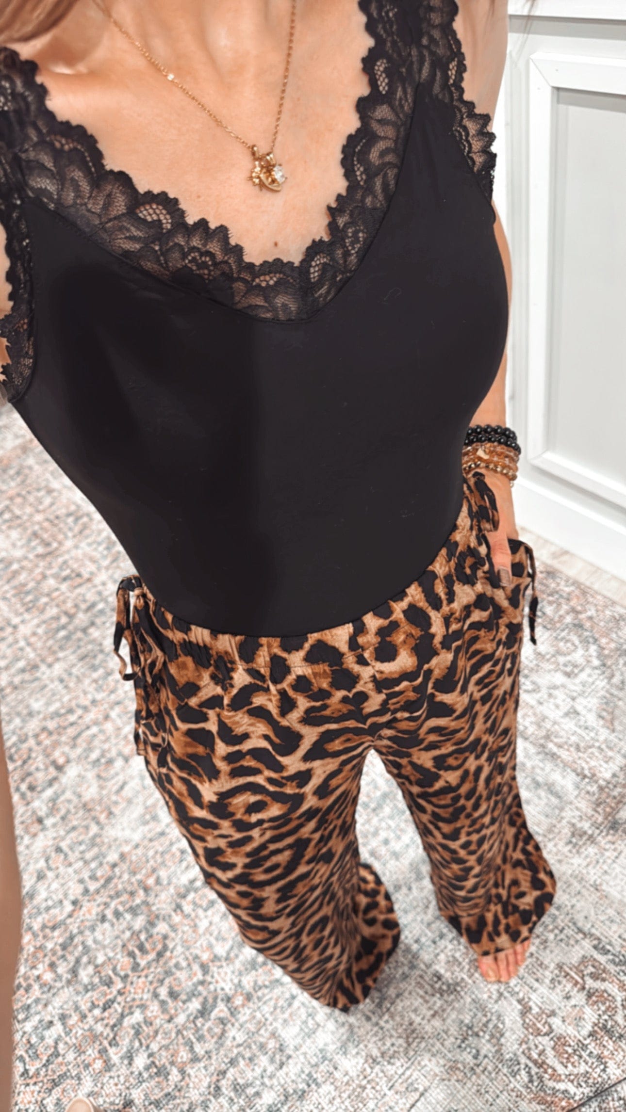 LUXE Lace Detailed Tank Top-Tanks-Krush Kandy, Women's Online Fashion Boutique Located in Phoenix, Arizona (Scottsdale Area)