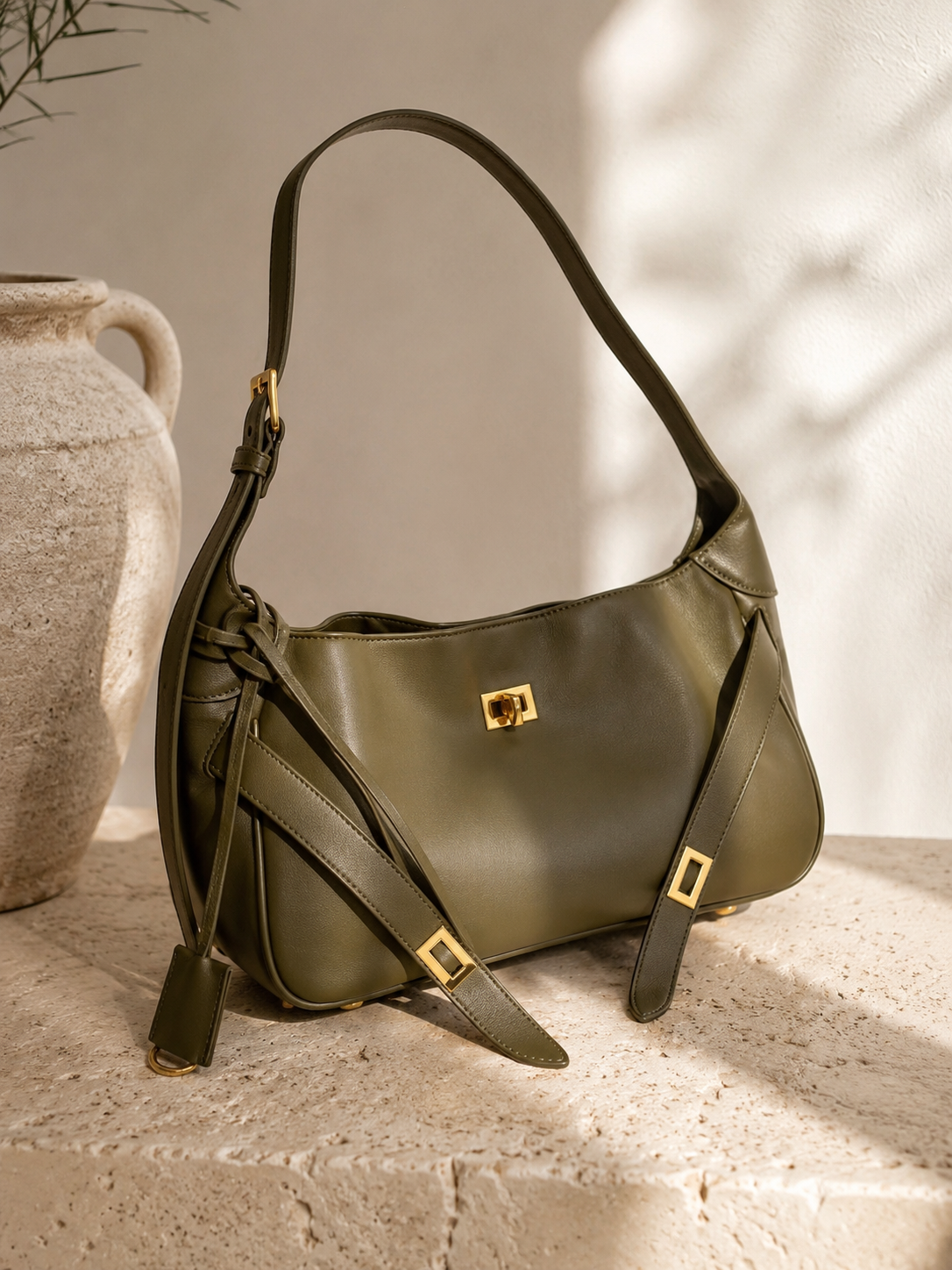 How to Style a Taupe Leather Shoulder Bag – Krush Kandy