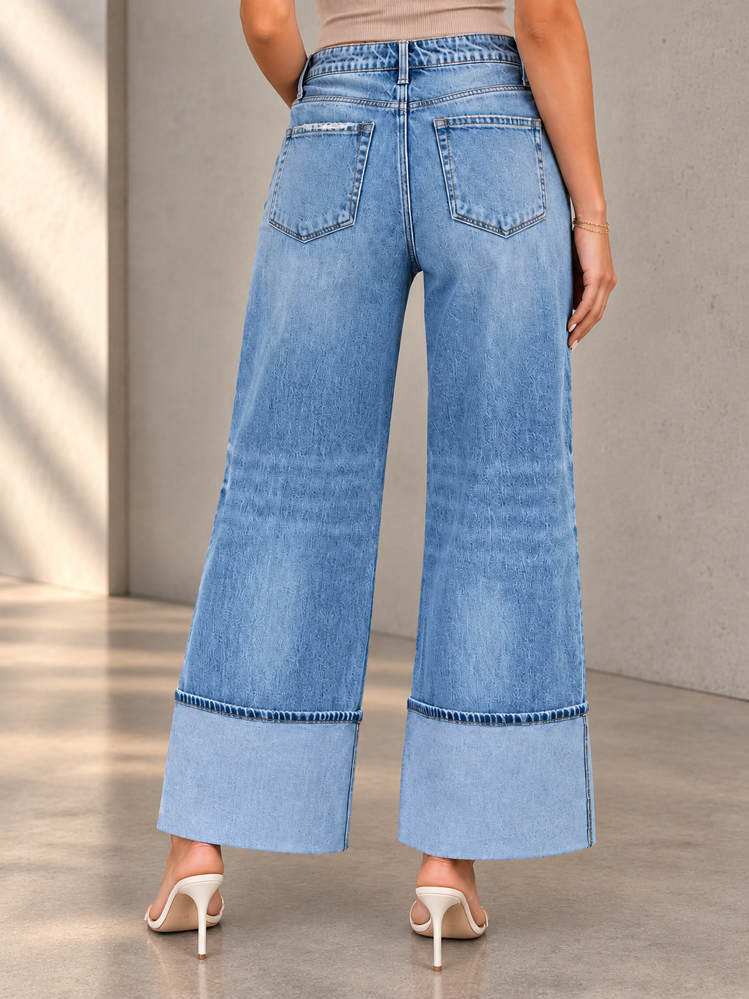 Cuffed Wide-Leg Jeans and Heels (1).png