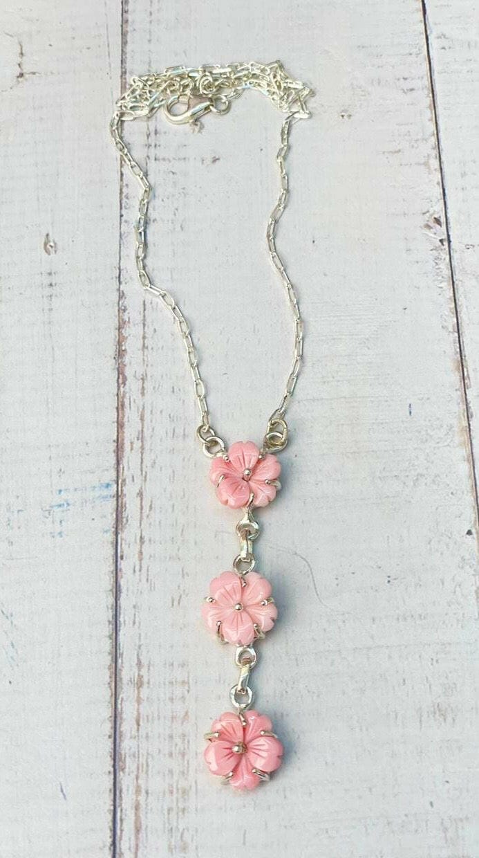 Pink Conch Flower Drop Necklace-Necklaces-Krush Kandy, Women's Online Fashion Boutique Located in Phoenix, Arizona (Scottsdale Area)