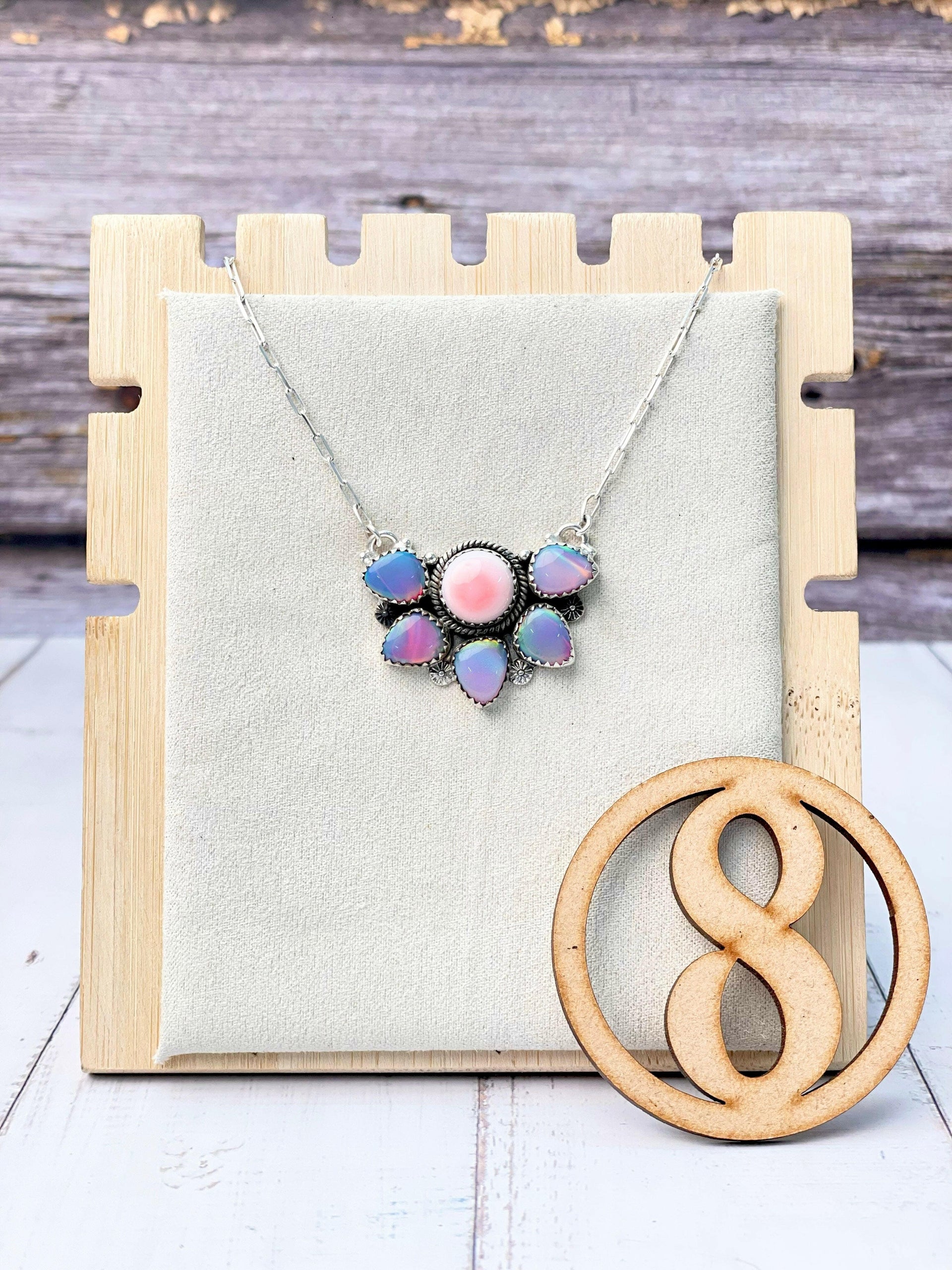 Half Queen Conch Flower Chain Pendants-Necklaces-Krush Kandy, Women's Online Fashion Boutique Located in Phoenix, Arizona (Scottsdale Area)