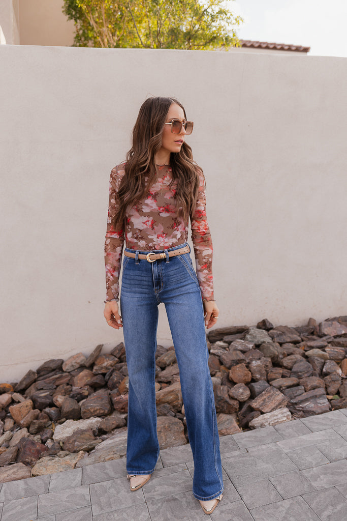 Marilyn Straight Crop Jeans In Cool Embrace® Denim With