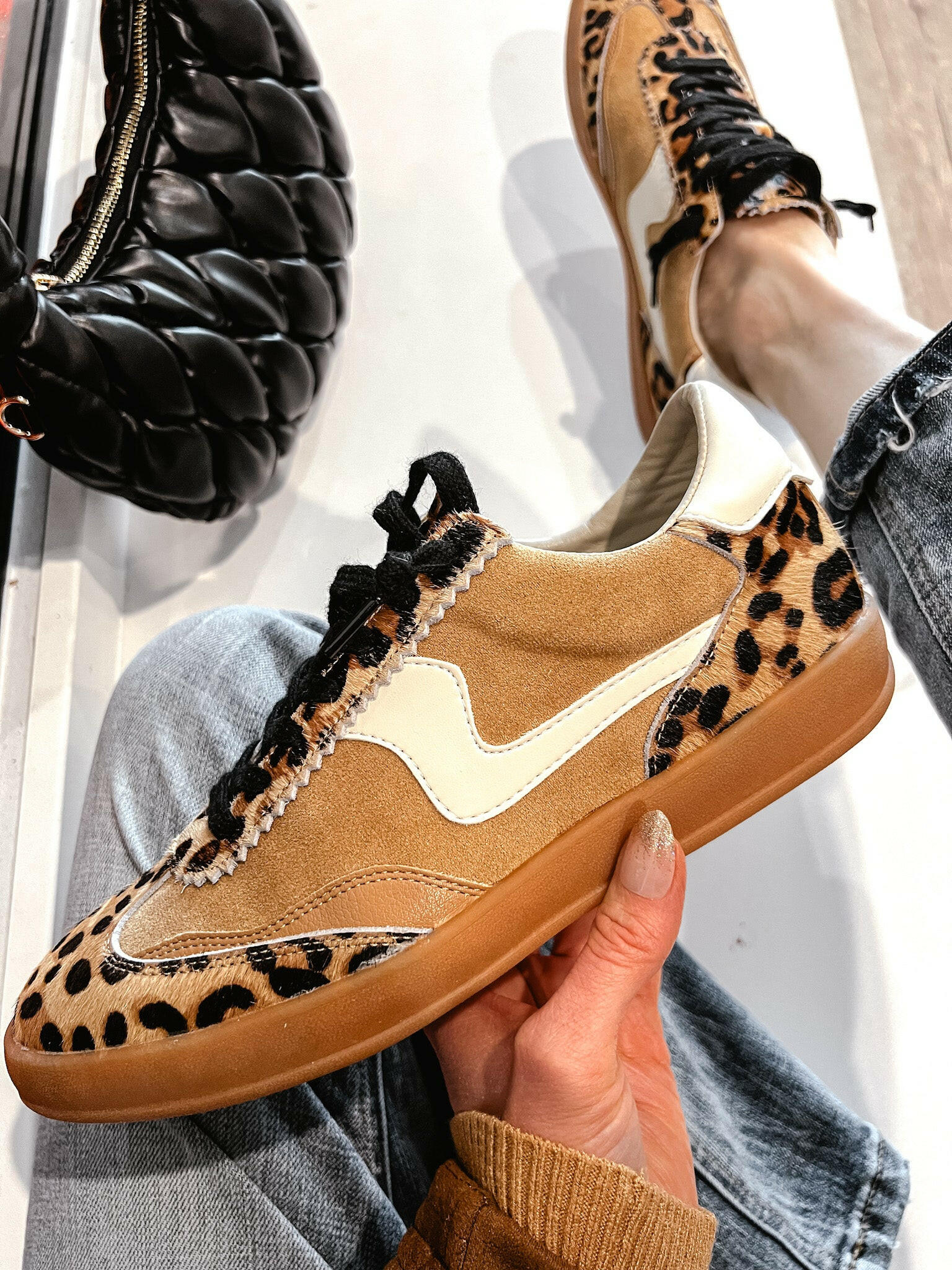 あきエガビール✖︎4 ASCII.jp：アサヒ、江頭2:50と共同開発した「EGA BEER」テスト販売開始