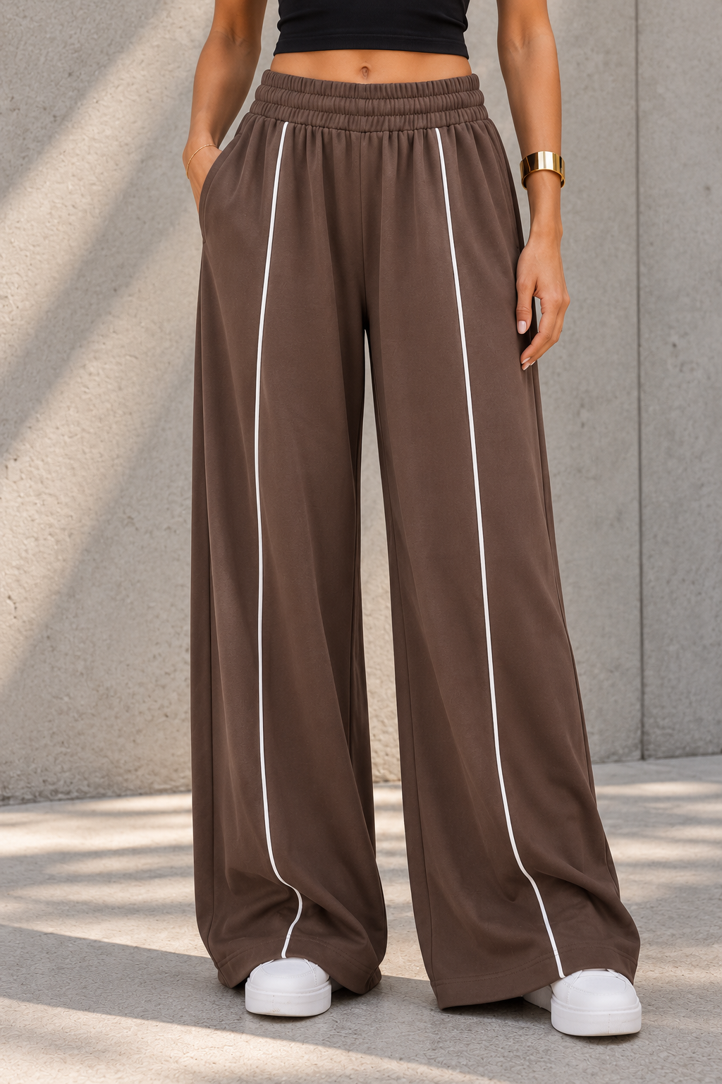 Minimalist Brown Wide-Leg Streetwear.png