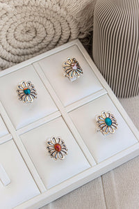 Single Stone Daisy Ring