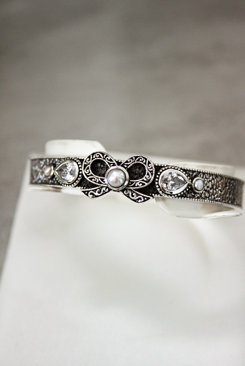 Dixie's Sterling Bow Cuff-Chain Bracelets-Krush Kandy, Women's Online Fashion Boutique Located in Phoenix, Arizona (Scottsdale Area)