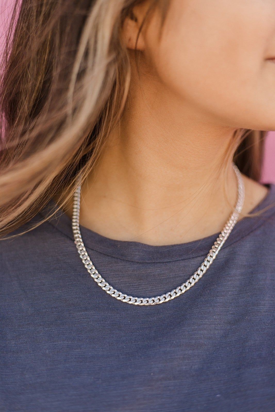 Chick necklace online shop