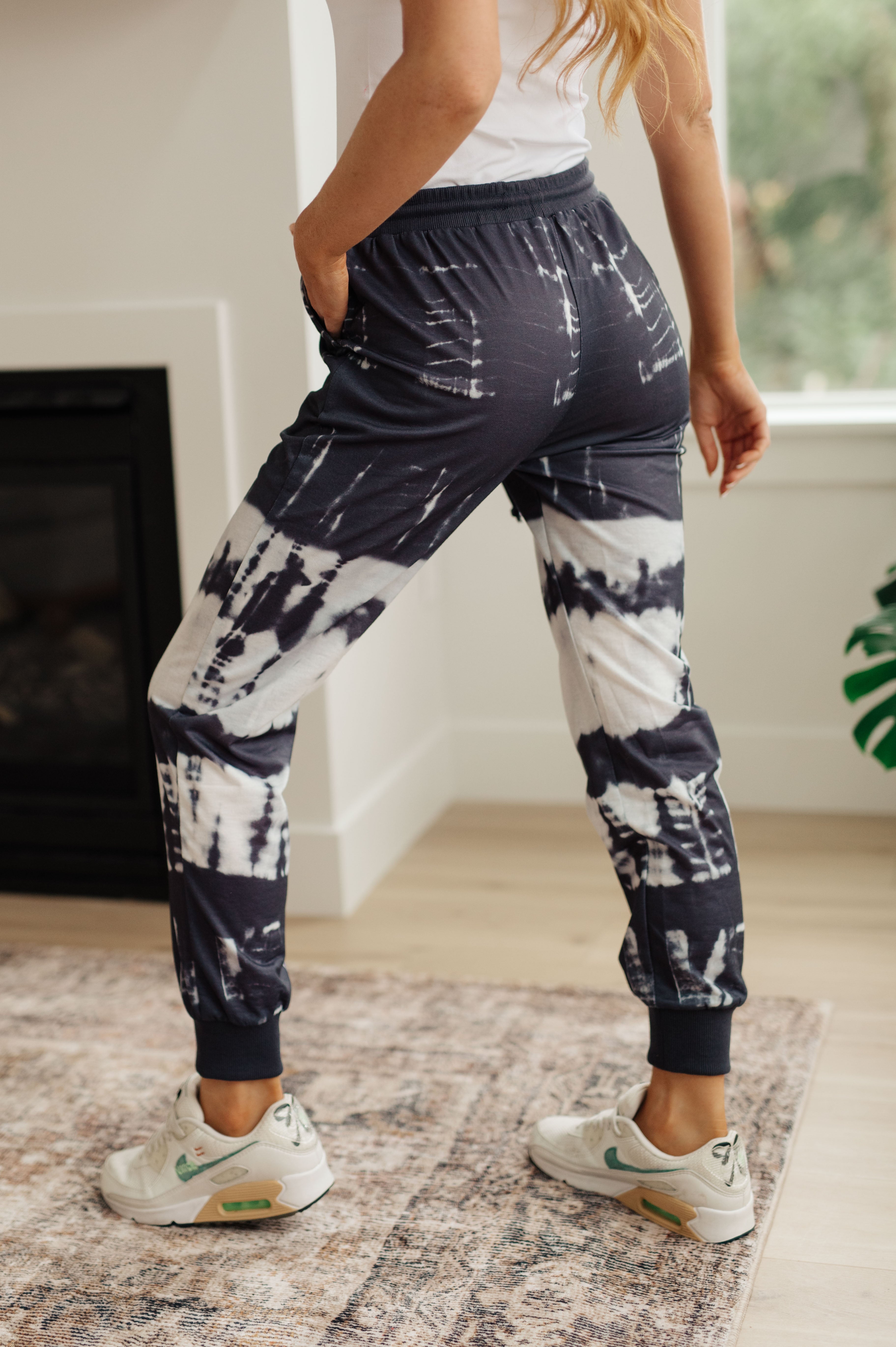 Can't Tie Me Down Joggers-Joggers-Krush Kandy, Women's Online Fashion Boutique Located in Phoenix, Arizona (Scottsdale Area)
