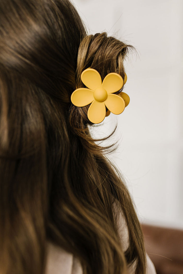 Daisy Claw in Yellow-Hair Accessories-Krush Kandy, Women's Online Fashion Boutique Located in Phoenix, Arizona (Scottsdale Area)