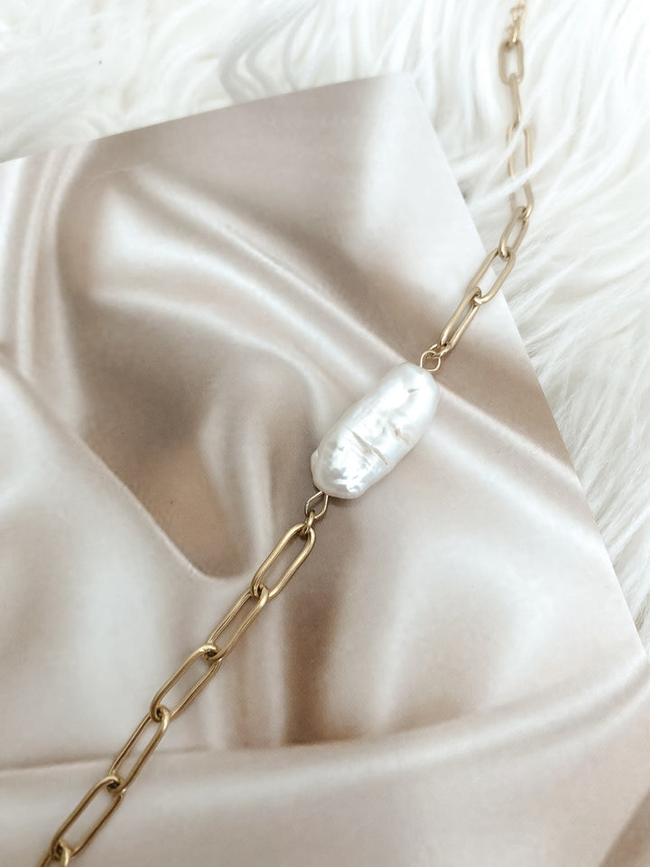 Hidden Beauty Pearl Chain Bracelet-Bracelets-Krush Kandy, Women's Online Fashion Boutique Located in Phoenix, Arizona (Scottsdale Area)