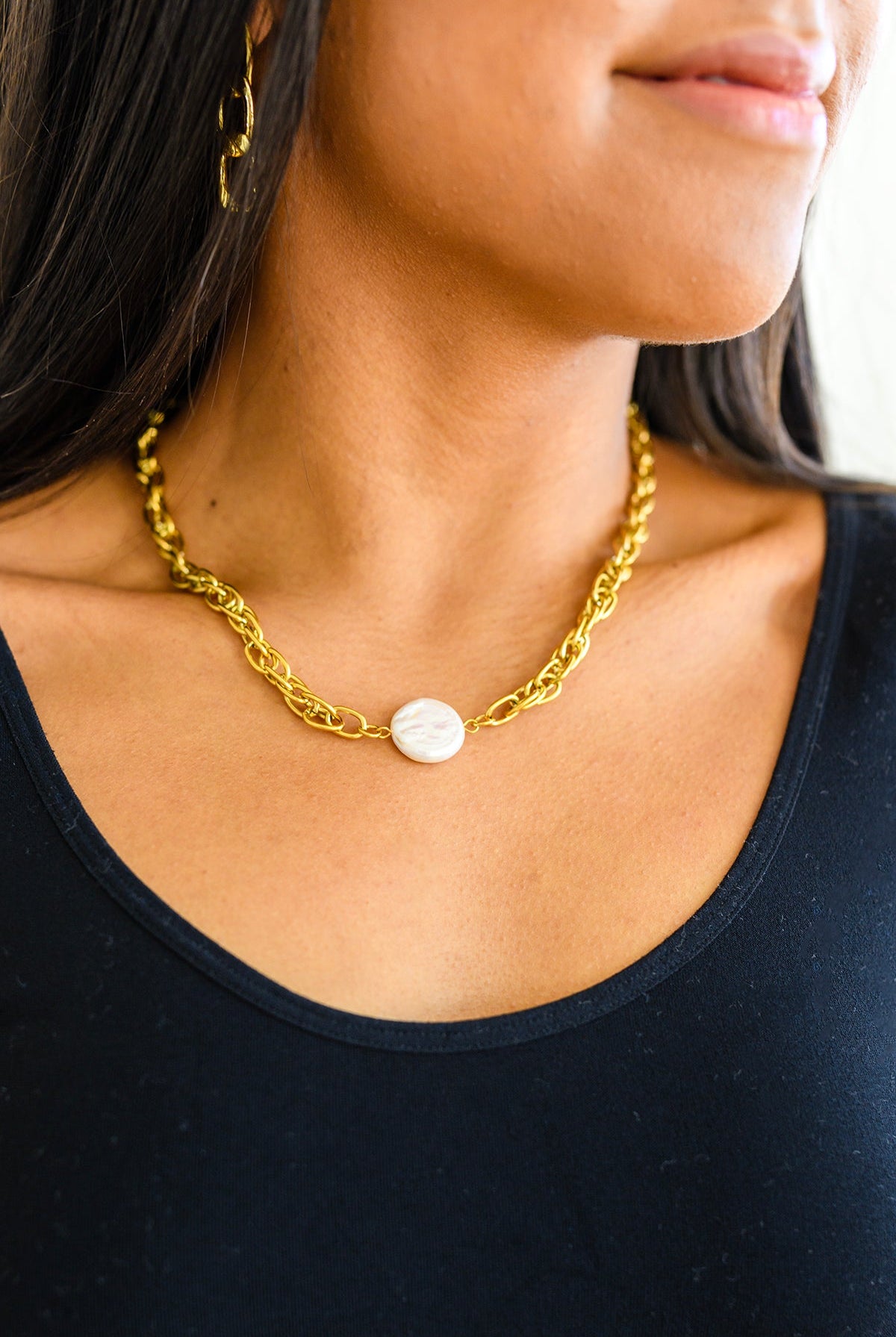 Ocean's Gold Shell Pendant Necklace-Necklaces-Krush Kandy, Women's Online Fashion Boutique Located in Phoenix, Arizona (Scottsdale Area)